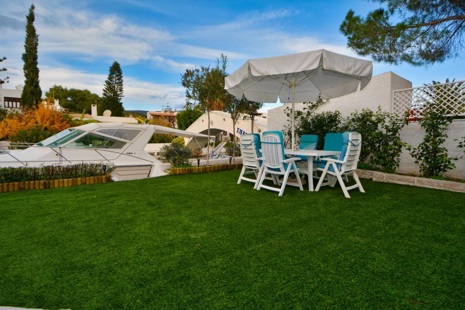 Villasonboard Dock Villa 3 Bed, 3 Bath, Canal, Greek Venice Porto Hydra