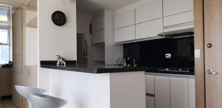 Espectacular apartamento en Puerto Azul Club House