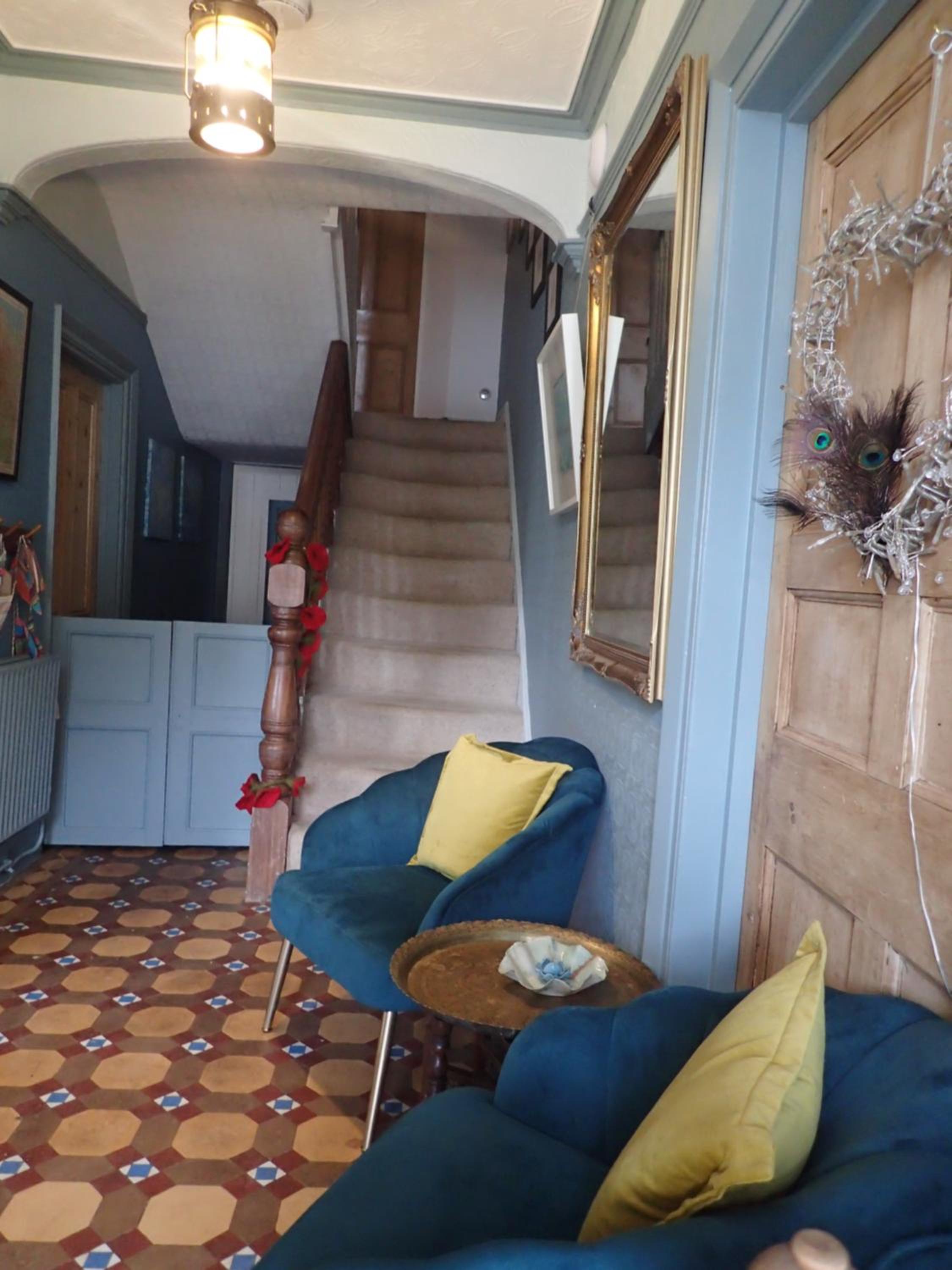 Newberry Beach lodge