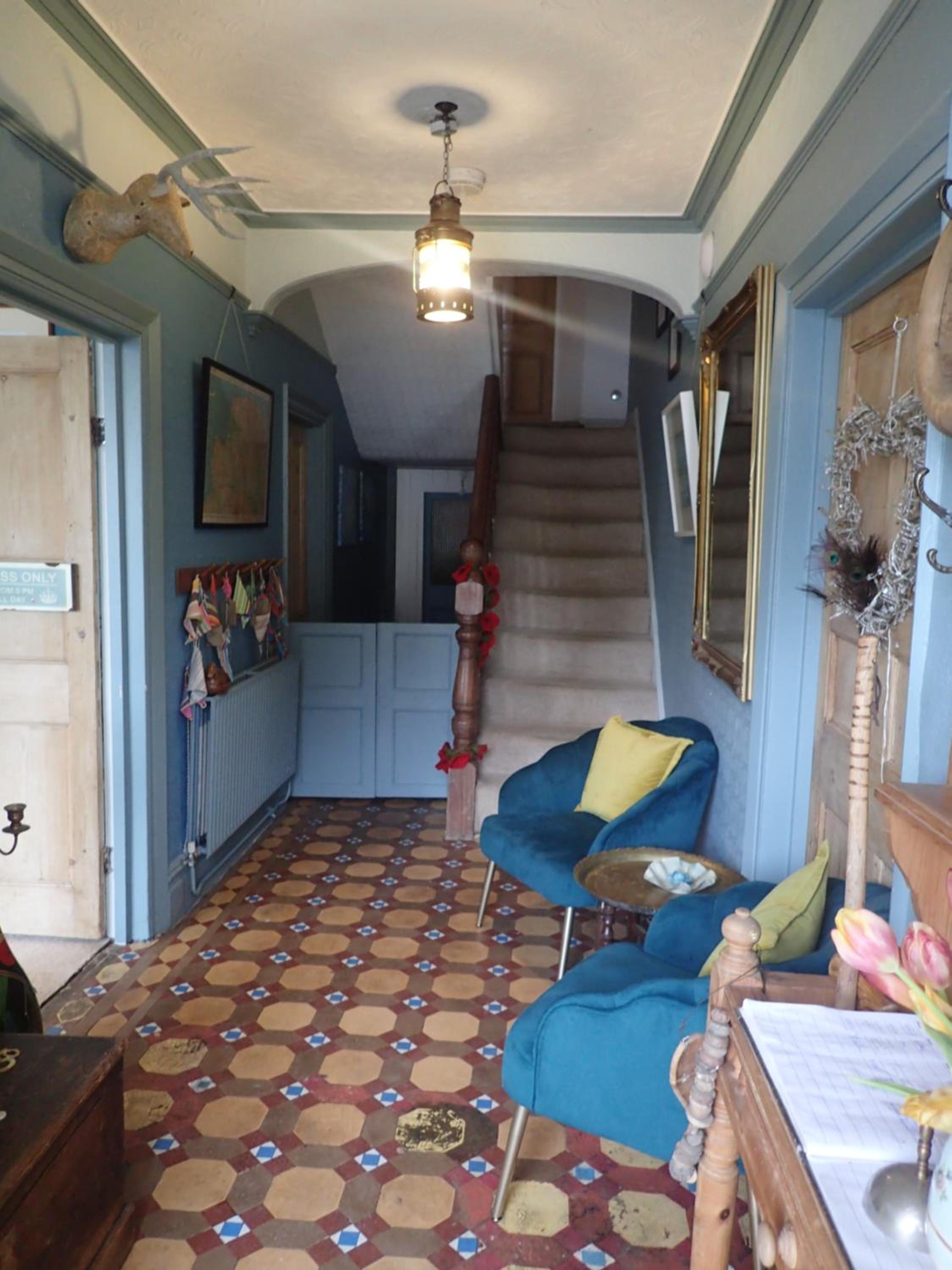 Newberry Beach lodge