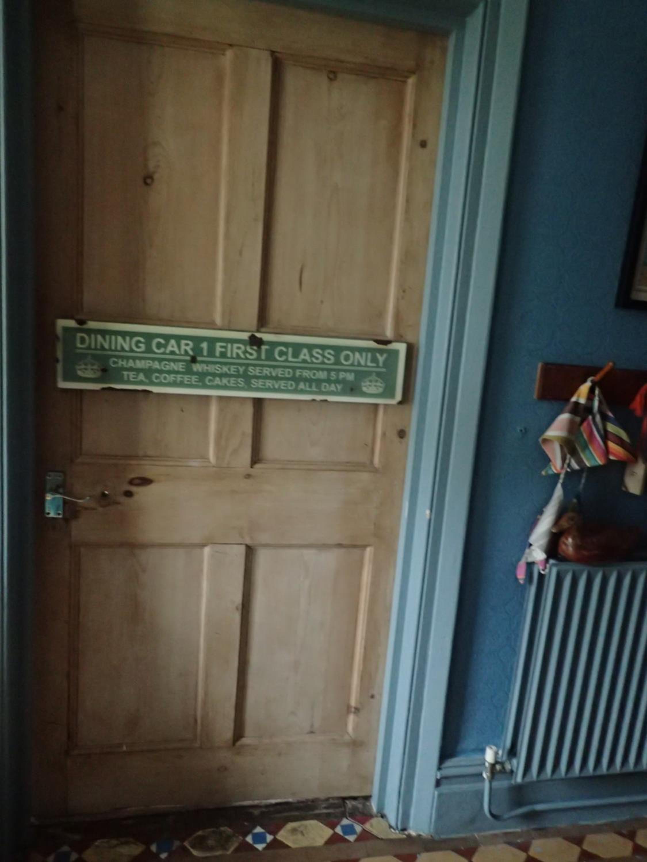 Newberry Beach lodge