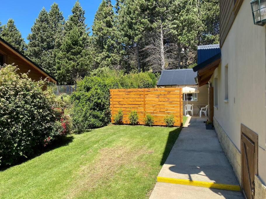 Casa anexa con entrada independiente y parrilla