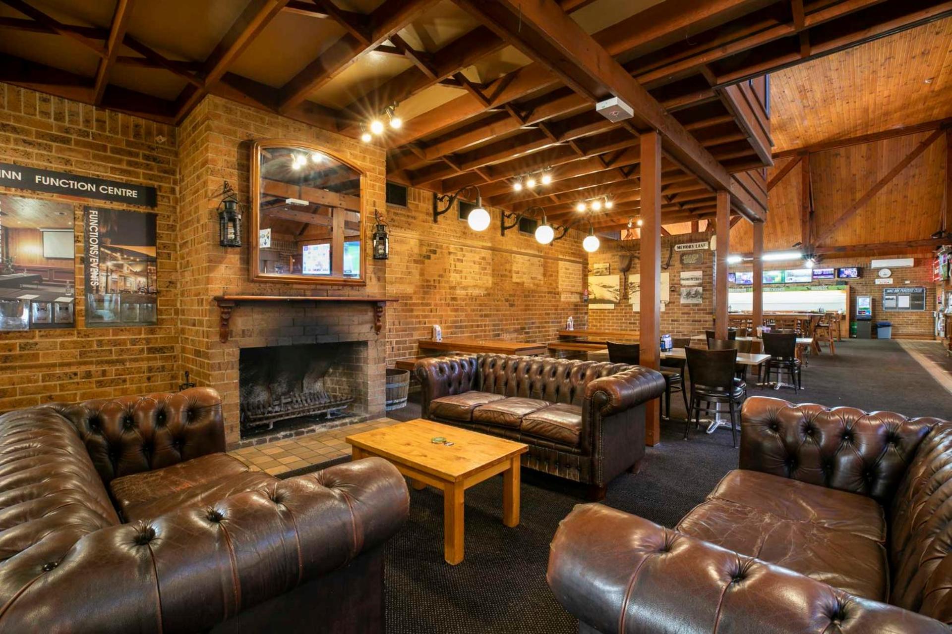 Nightcap at Macquarie Inn