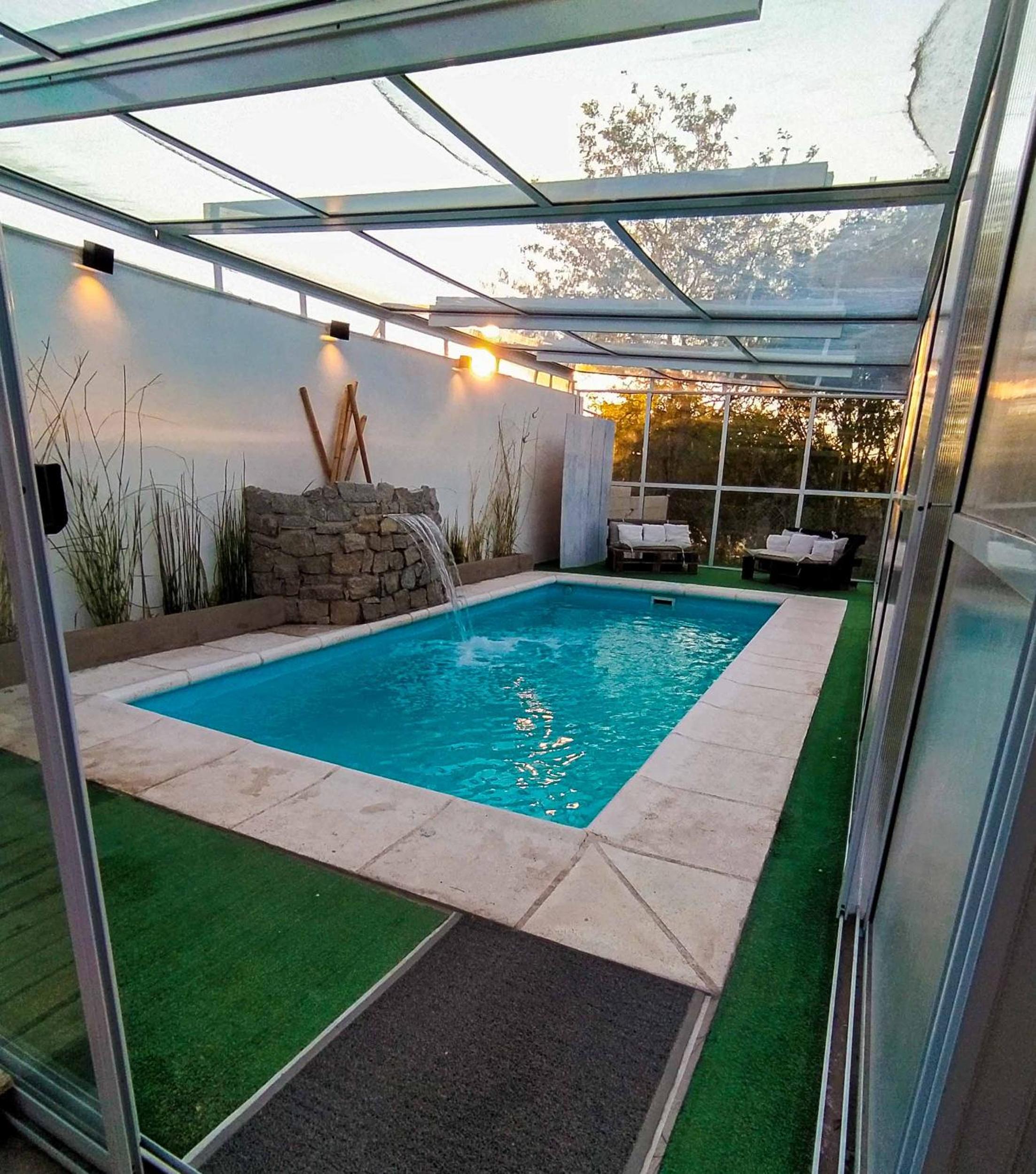 Altos del Pucara Piscina Climatizada vista a las sierras juegos Huerta Orgánica