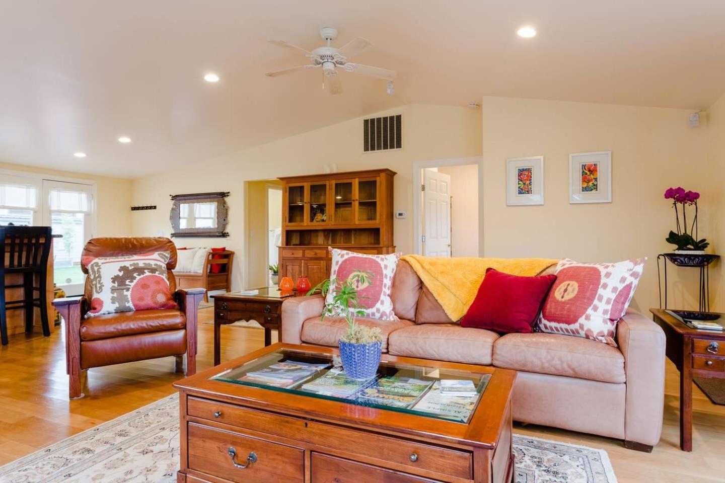 Sonoma Wine Country Bungalow - Property Image 10