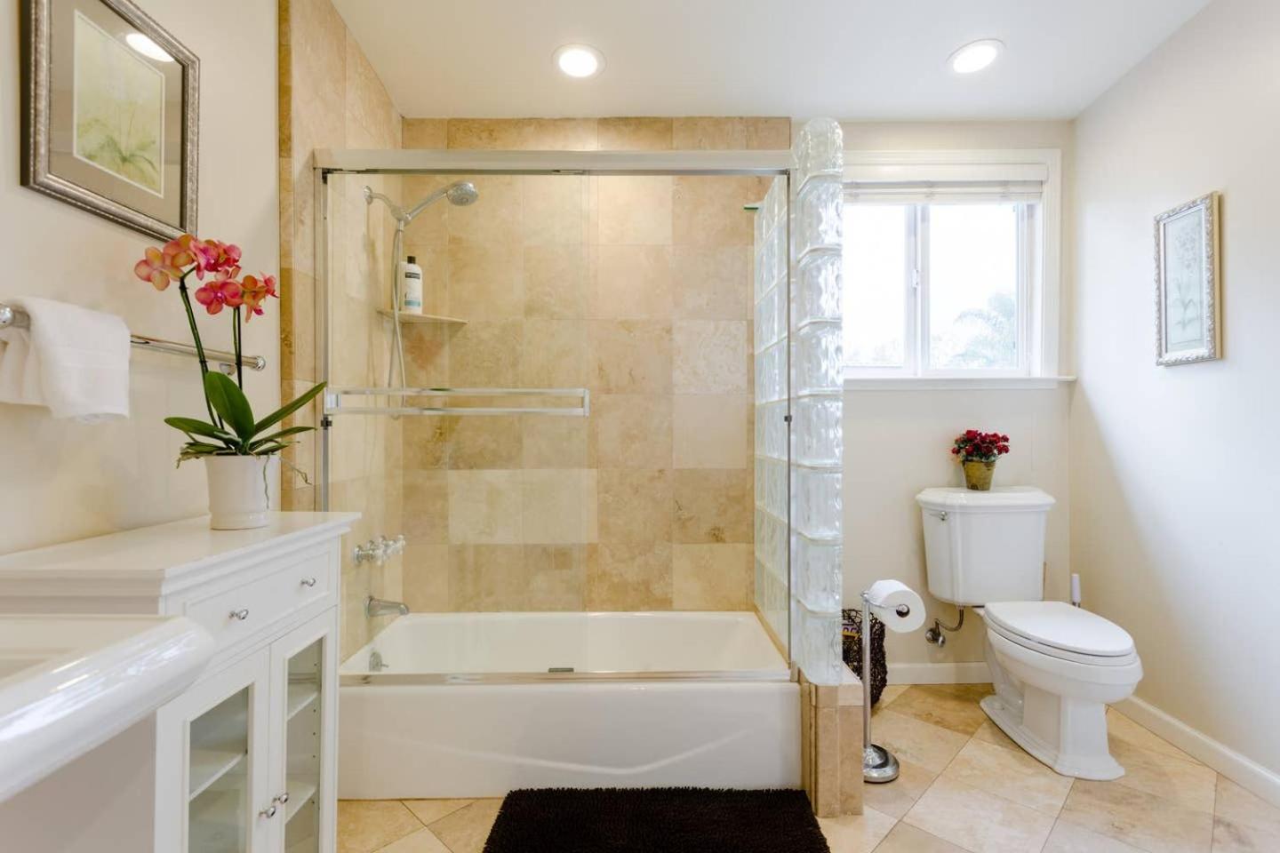 Sonoma Wine Country Bungalow - Property Image 7