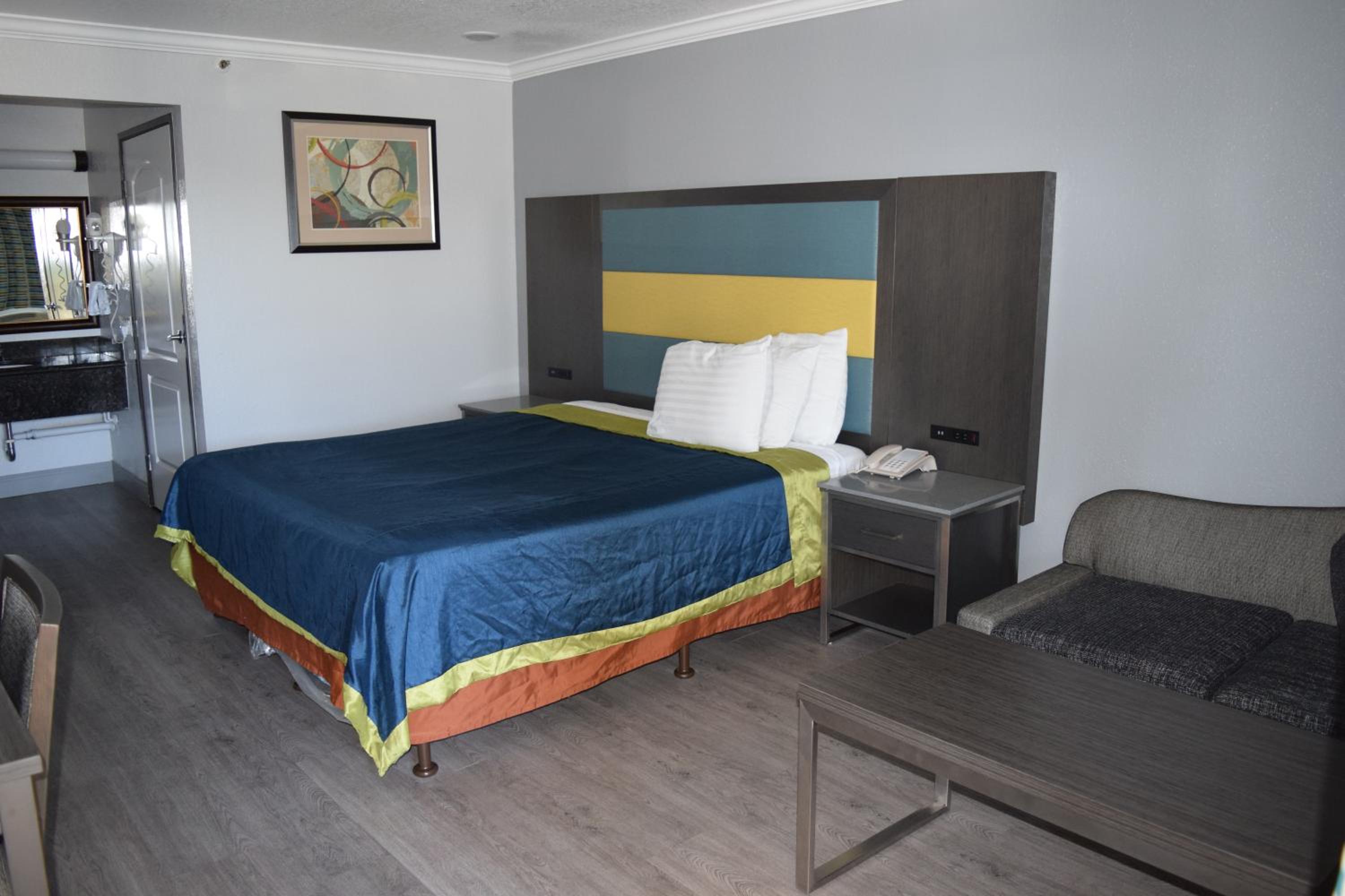 Budget Inn - Property Image 4