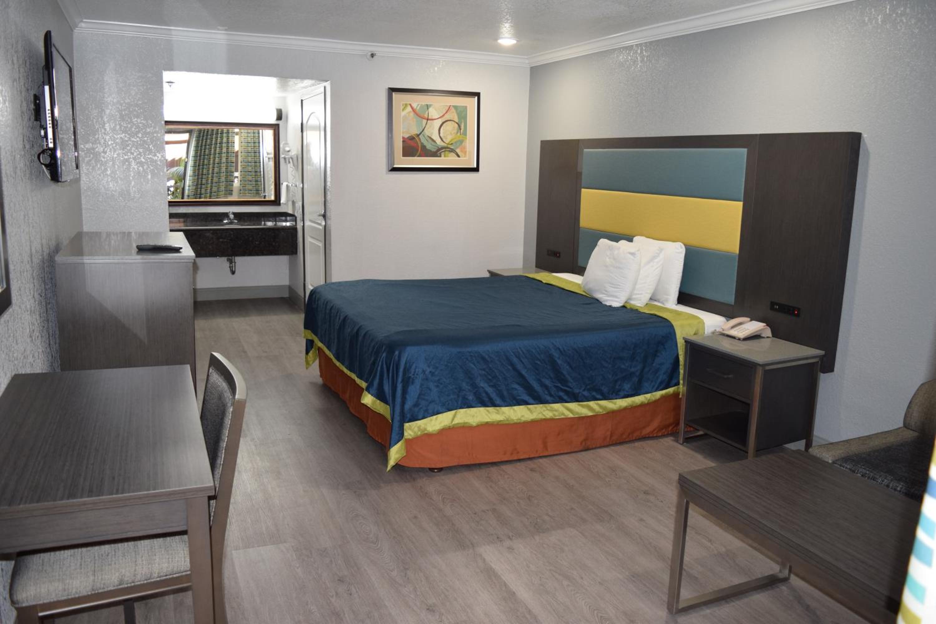 Budget Inn - Property Image 8