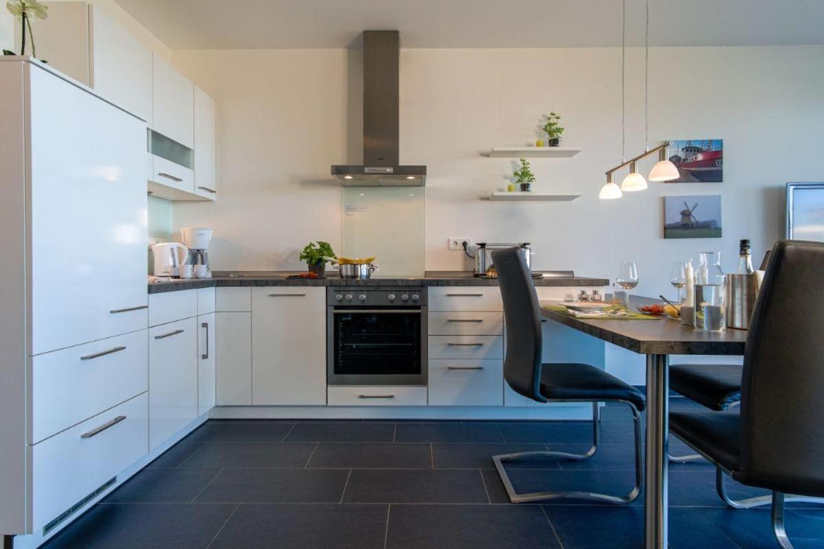 Duenenpark-Heiligenhafen-Haus-Meerduene-Wohnung-Deck-8