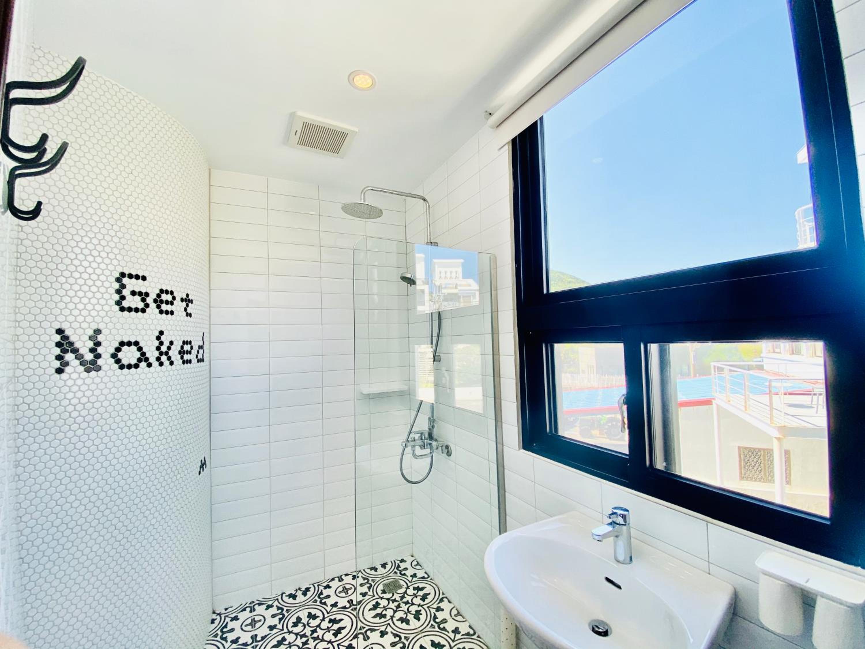 Minimi Inn-Sailrock Beach House
