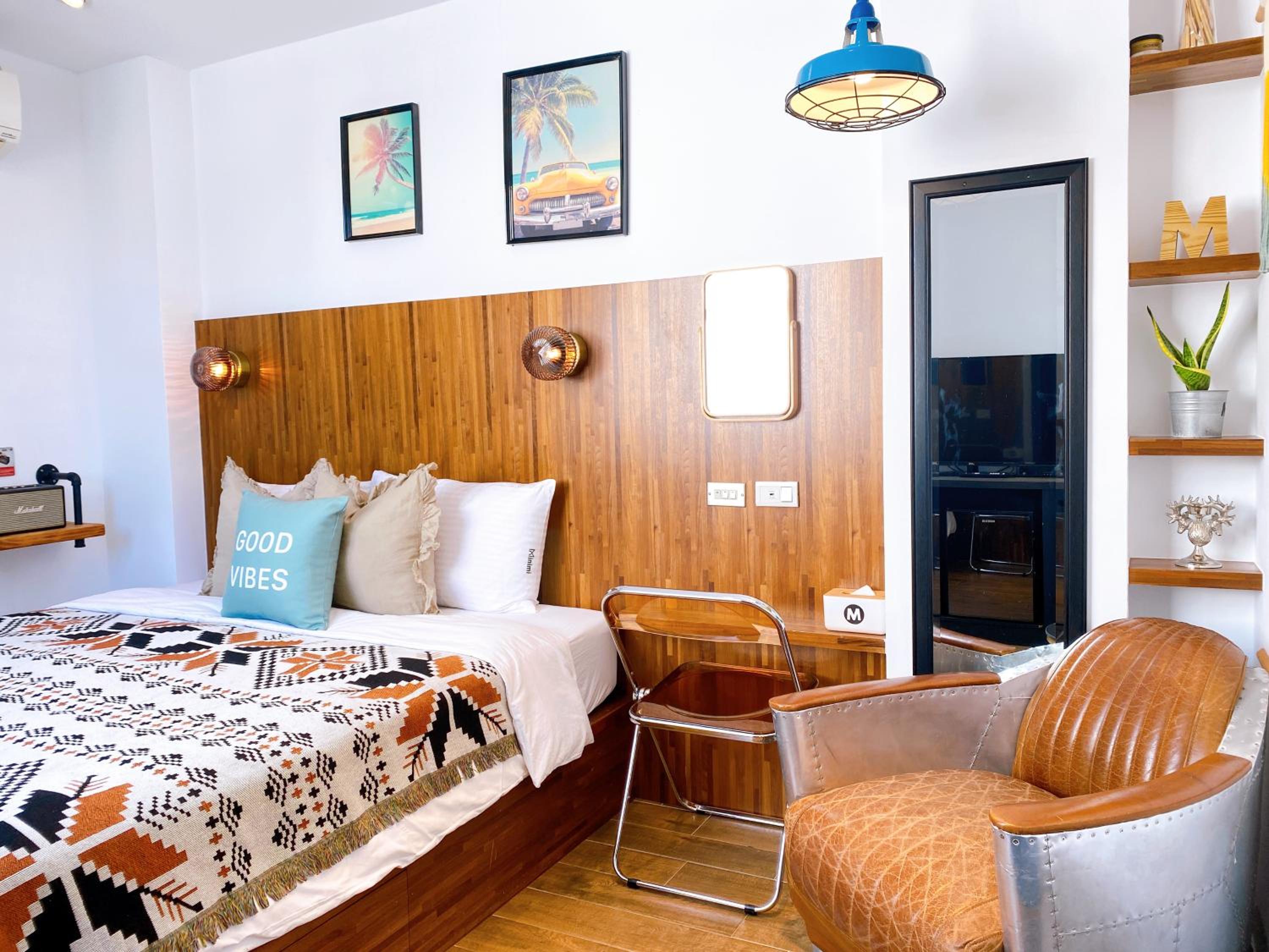 Minimi Inn-Sailrock Beach House