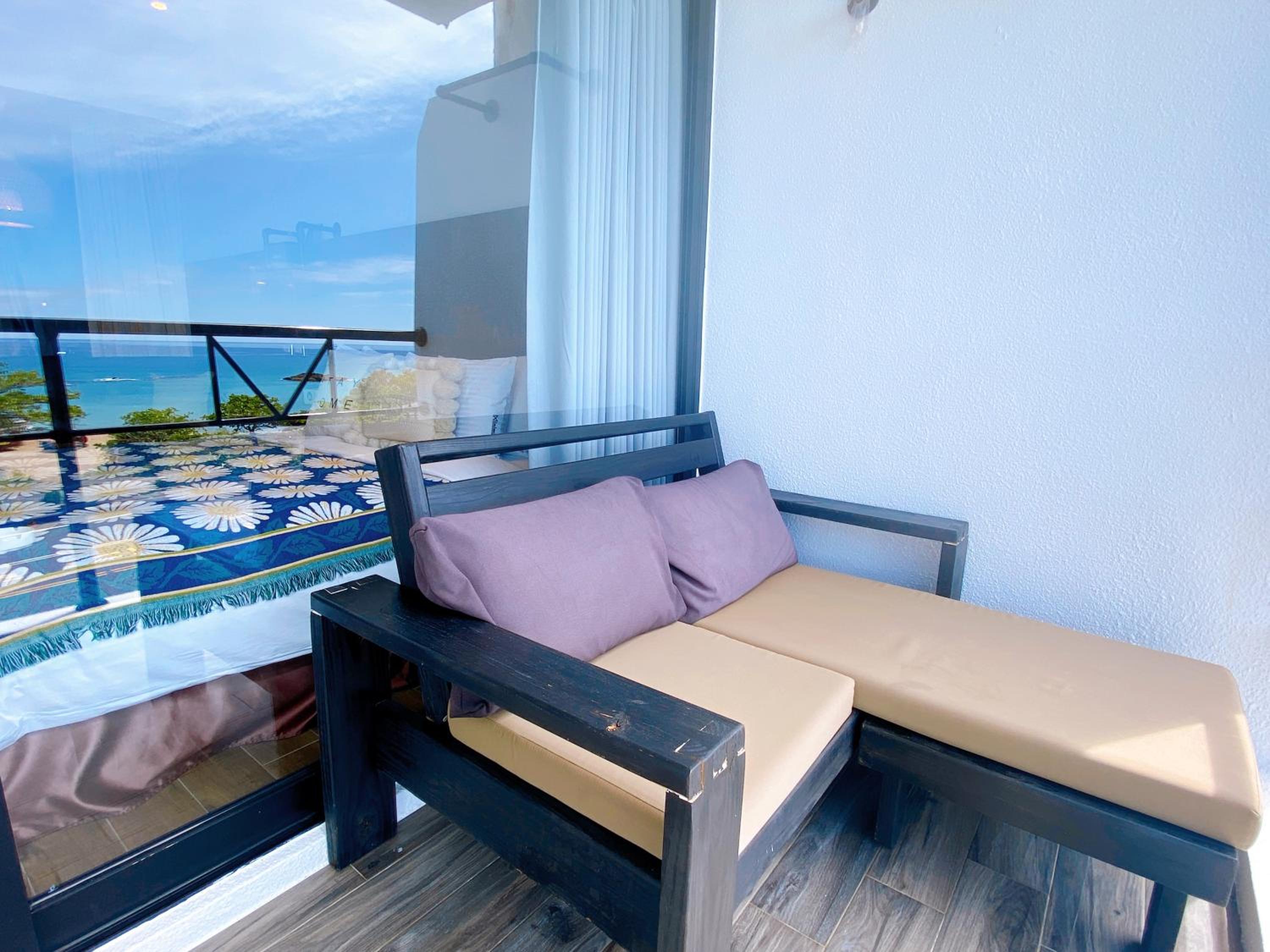 Minimi Inn-Sailrock Beach House