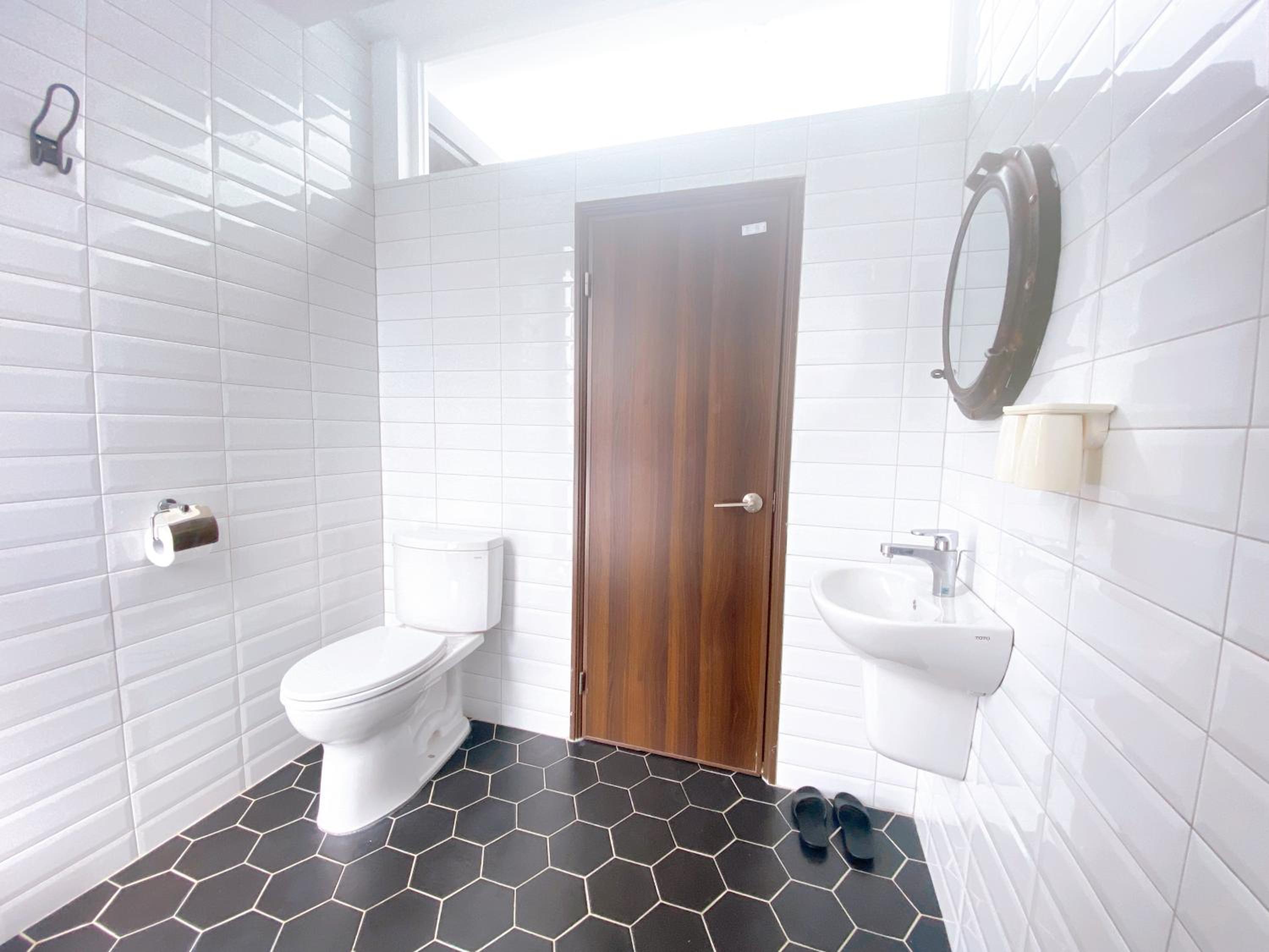 Minimi Inn-Sailrock Beach House