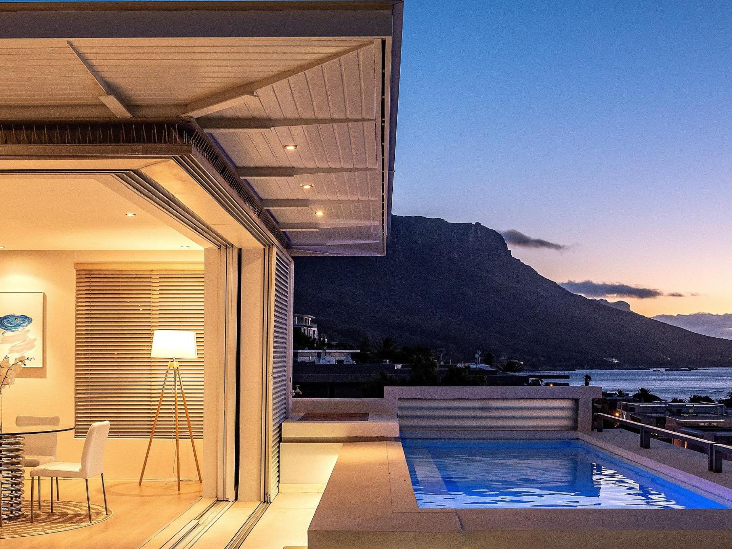 Blue Views Penthouse Beachfront Apartment with Pool view 5