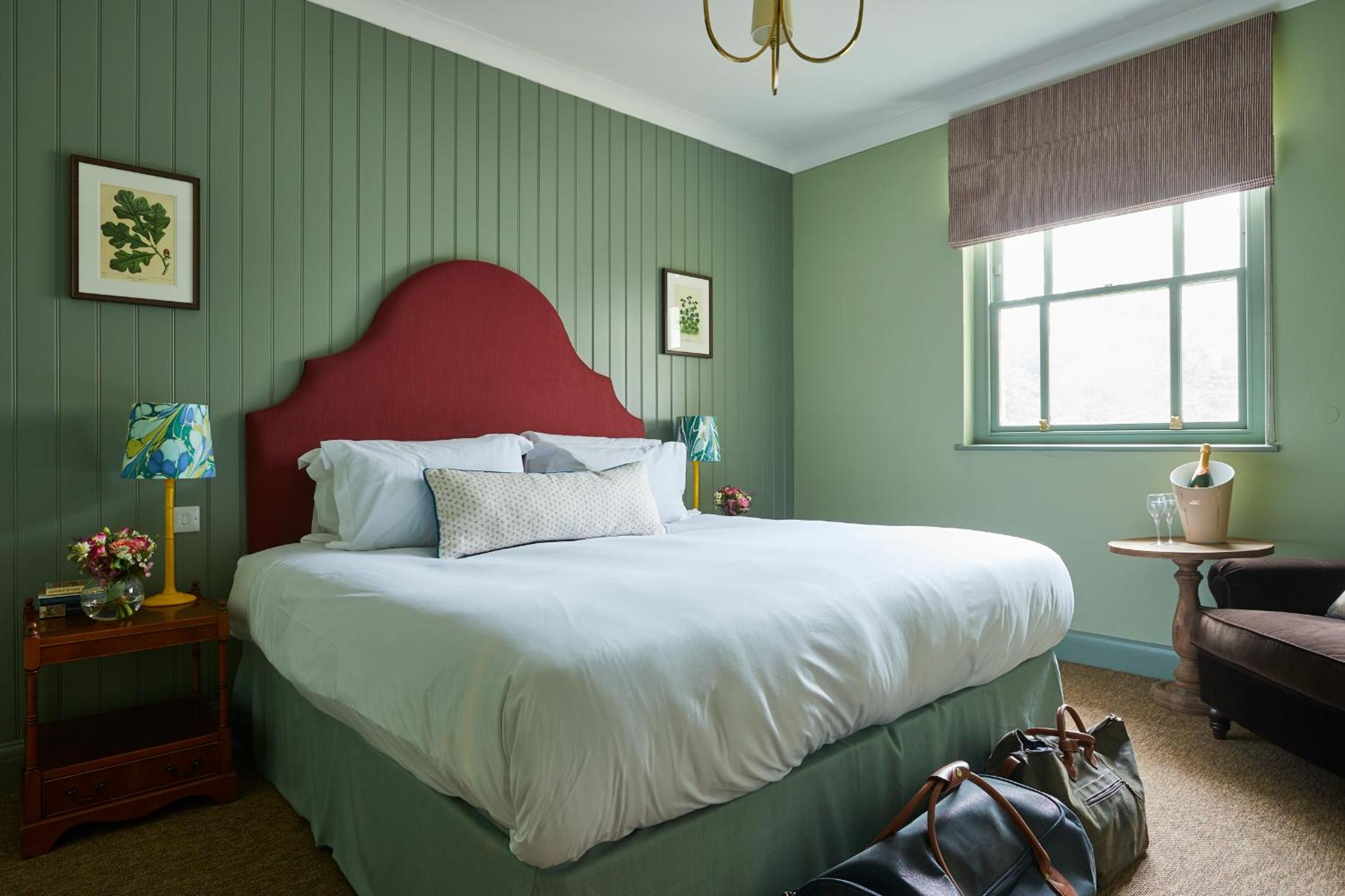 Newbury Vacations - The Retreat, Elcot Park - Property Image 12