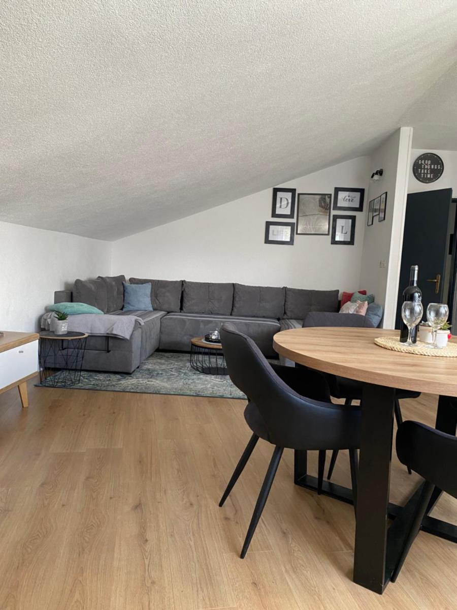 Apartman Zadar Centar(free parking and wi-fi) view 5