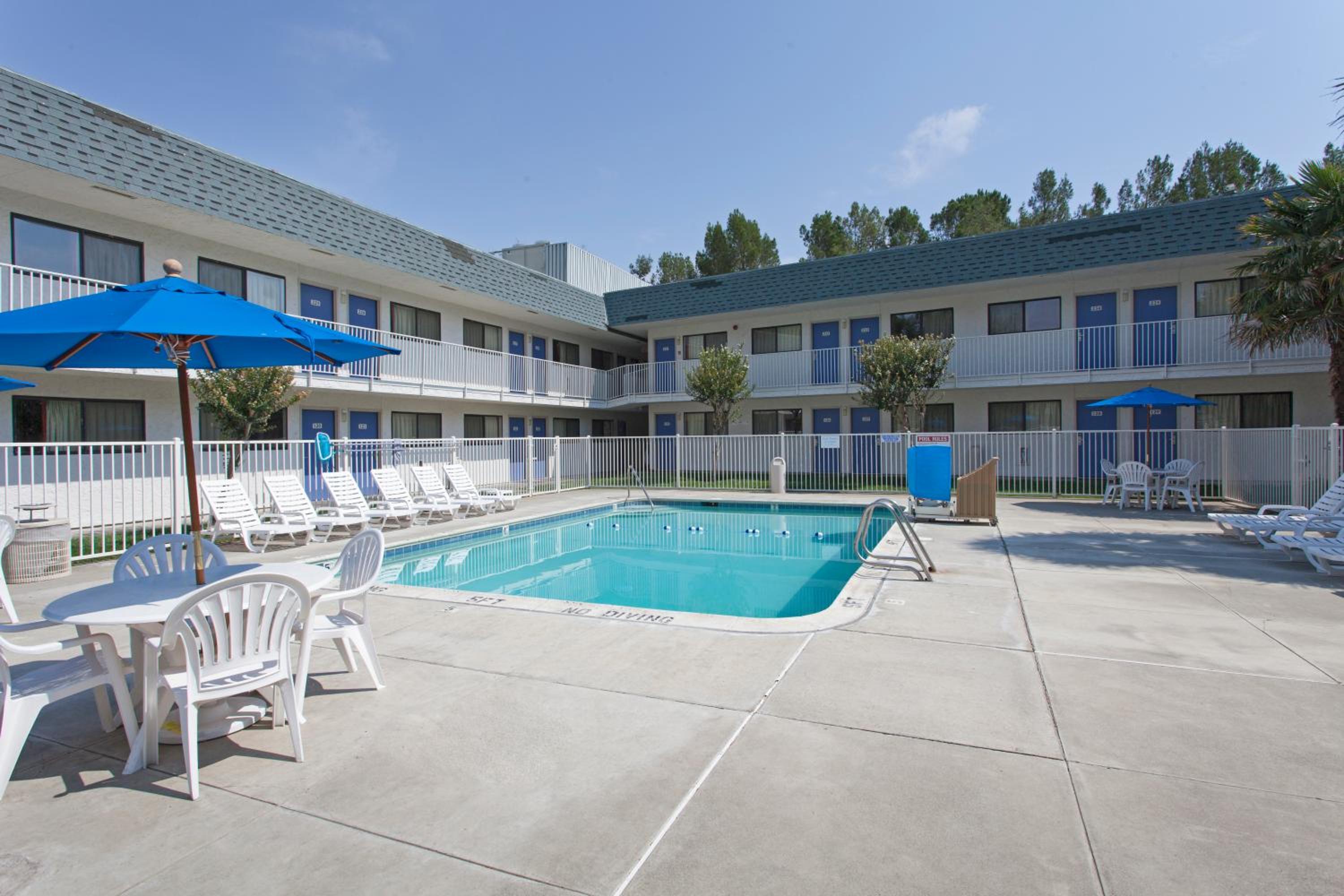 Hi - Wheel Flats - Property Image 3
