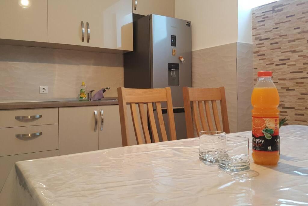 Apartment Kate, 3 - Bedroom (4+2), Large Terrace