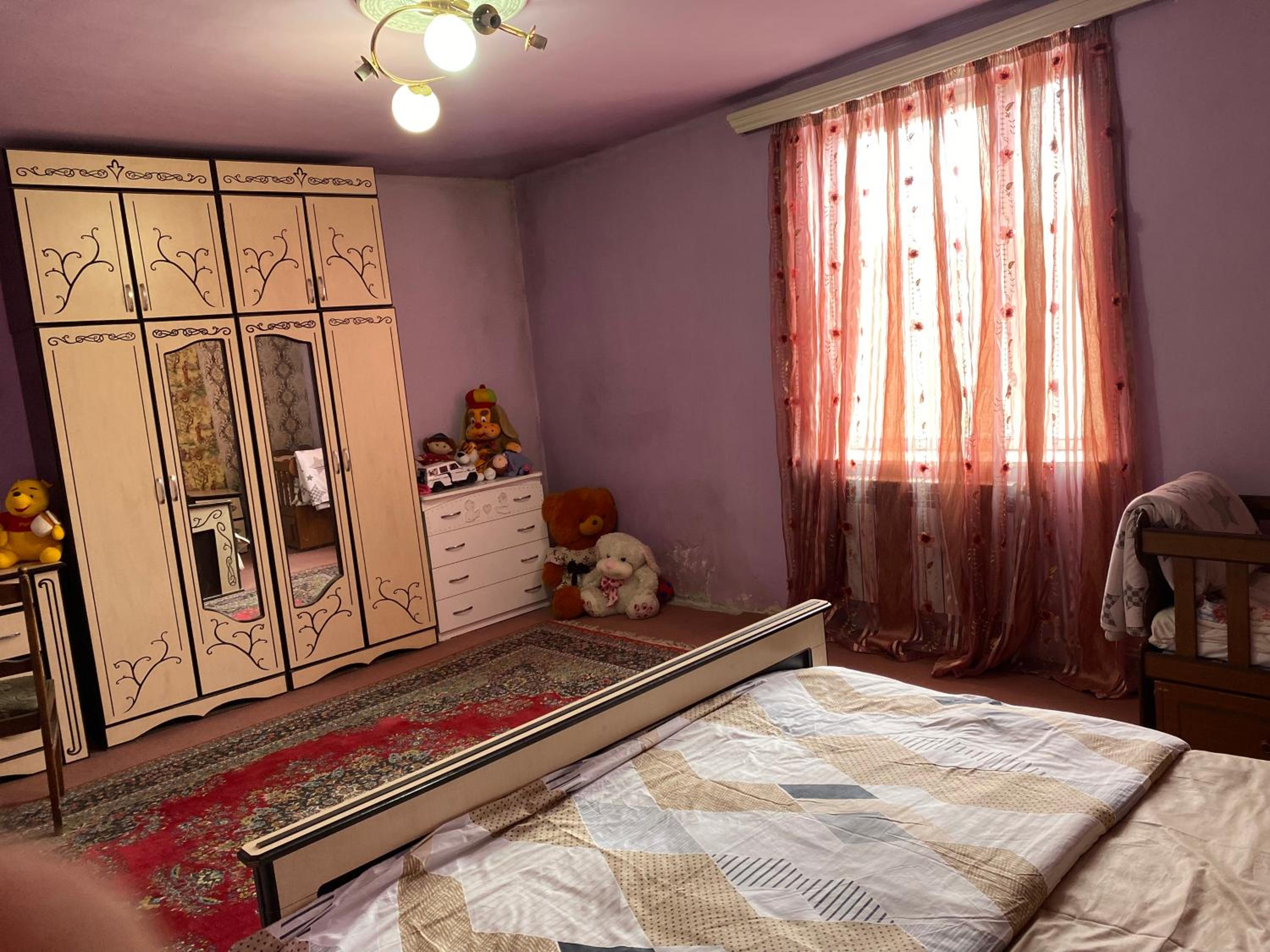 Friend's House rooms near Airport