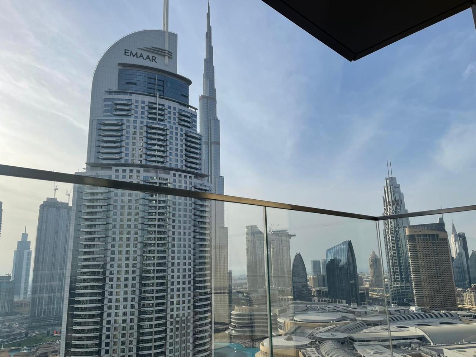 Burj Khalifa view, 3 Bedroom Apartment in Boulevard Point, Connected to Dubai Mall