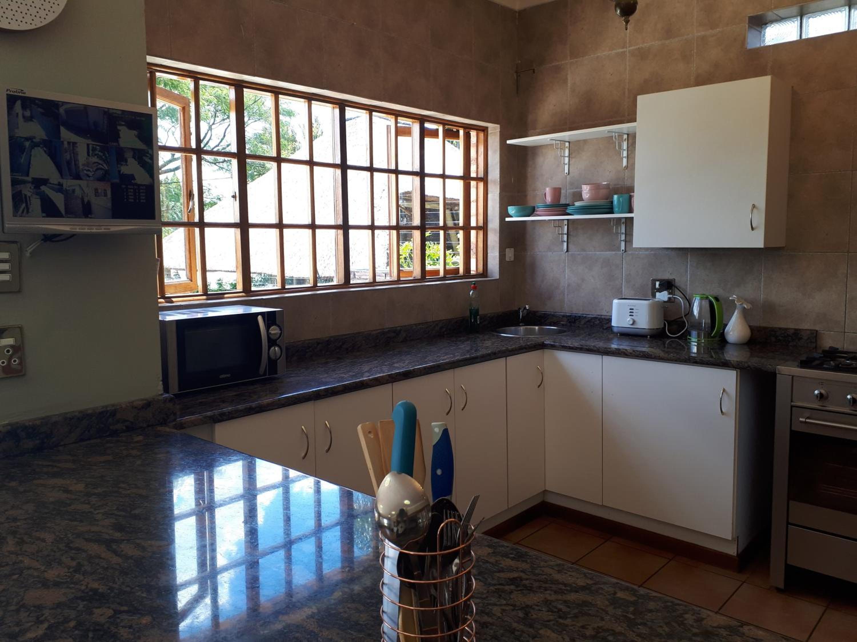 Cottage, close to UJ, Milpark, Wits