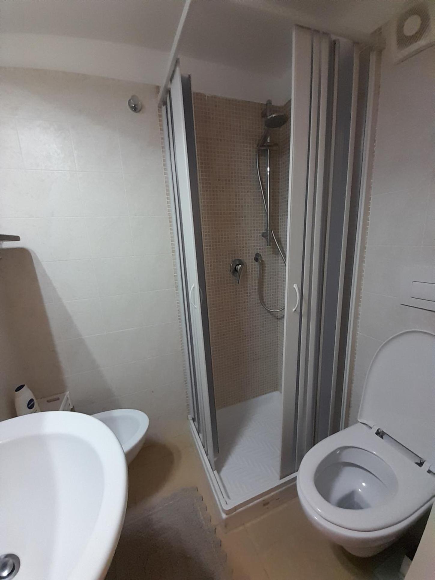 Dimora Morello en Turi — bathroom