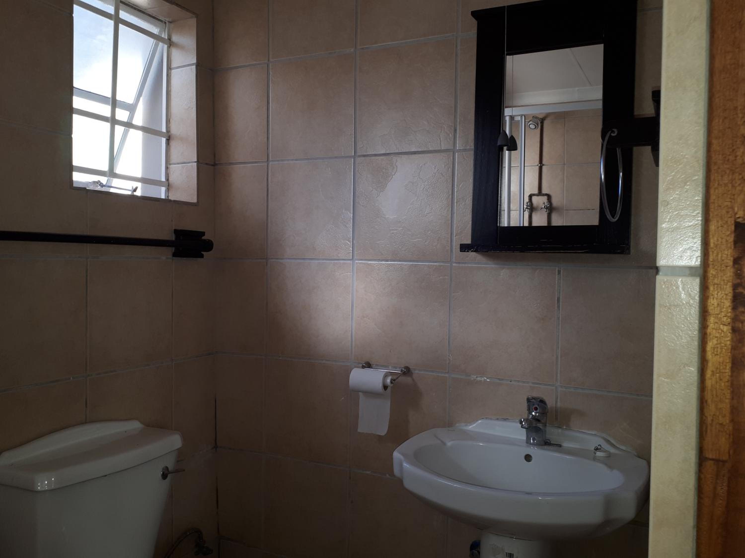 Cottage, close to UJ, Milpark, Wits