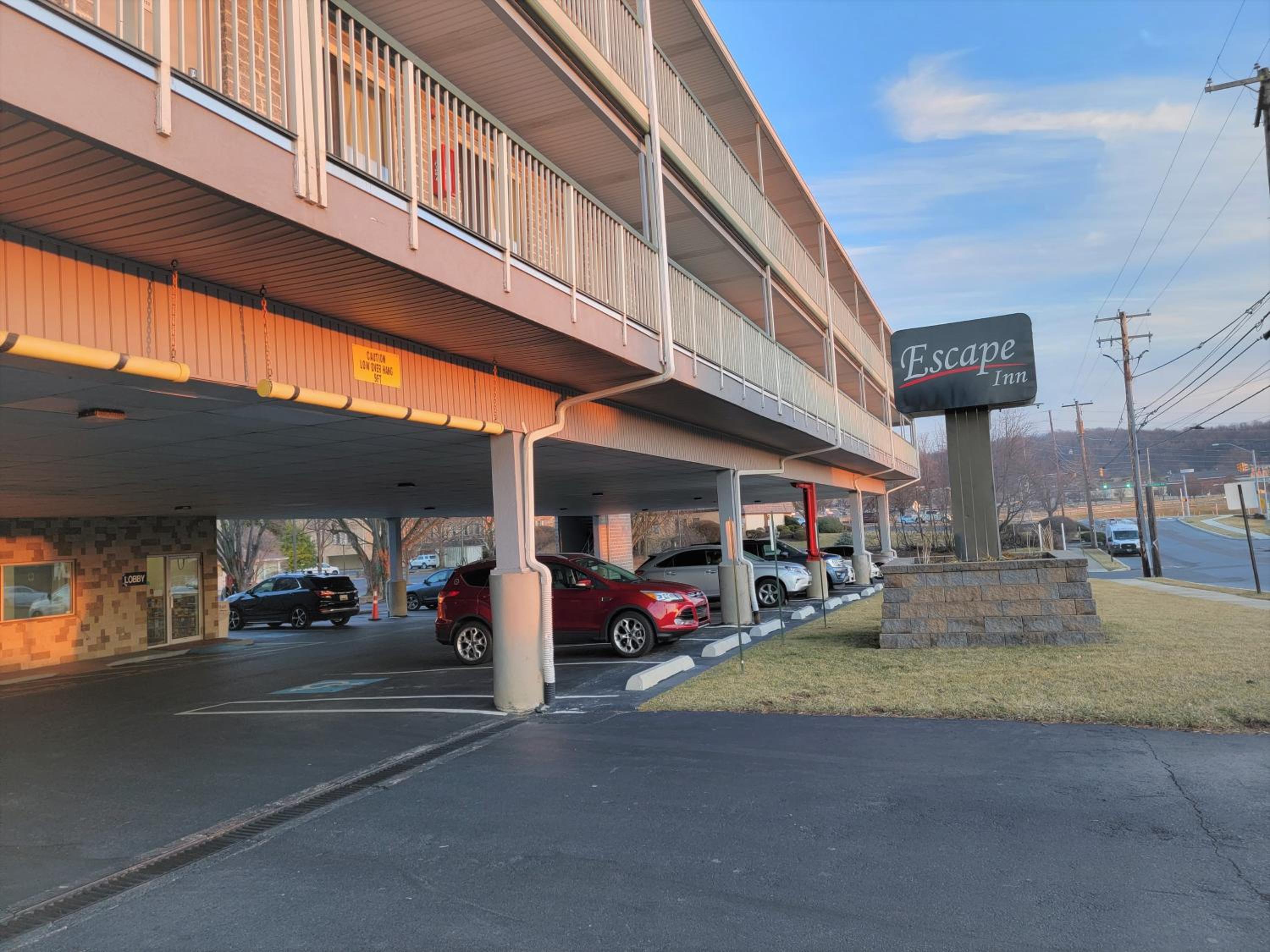Escape Inn Hershey view 3