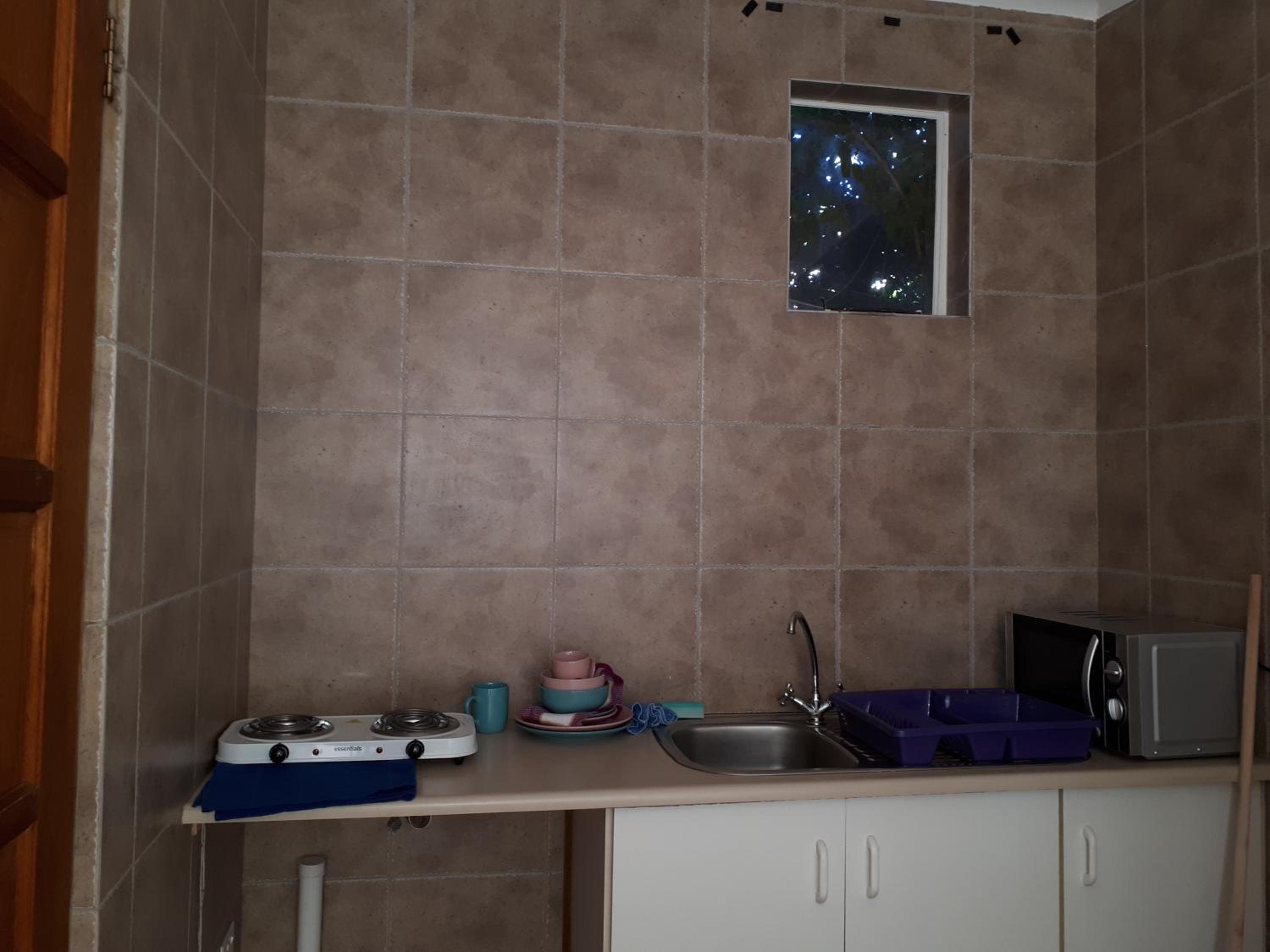 Cottage, close to UJ, Milpark, Wits