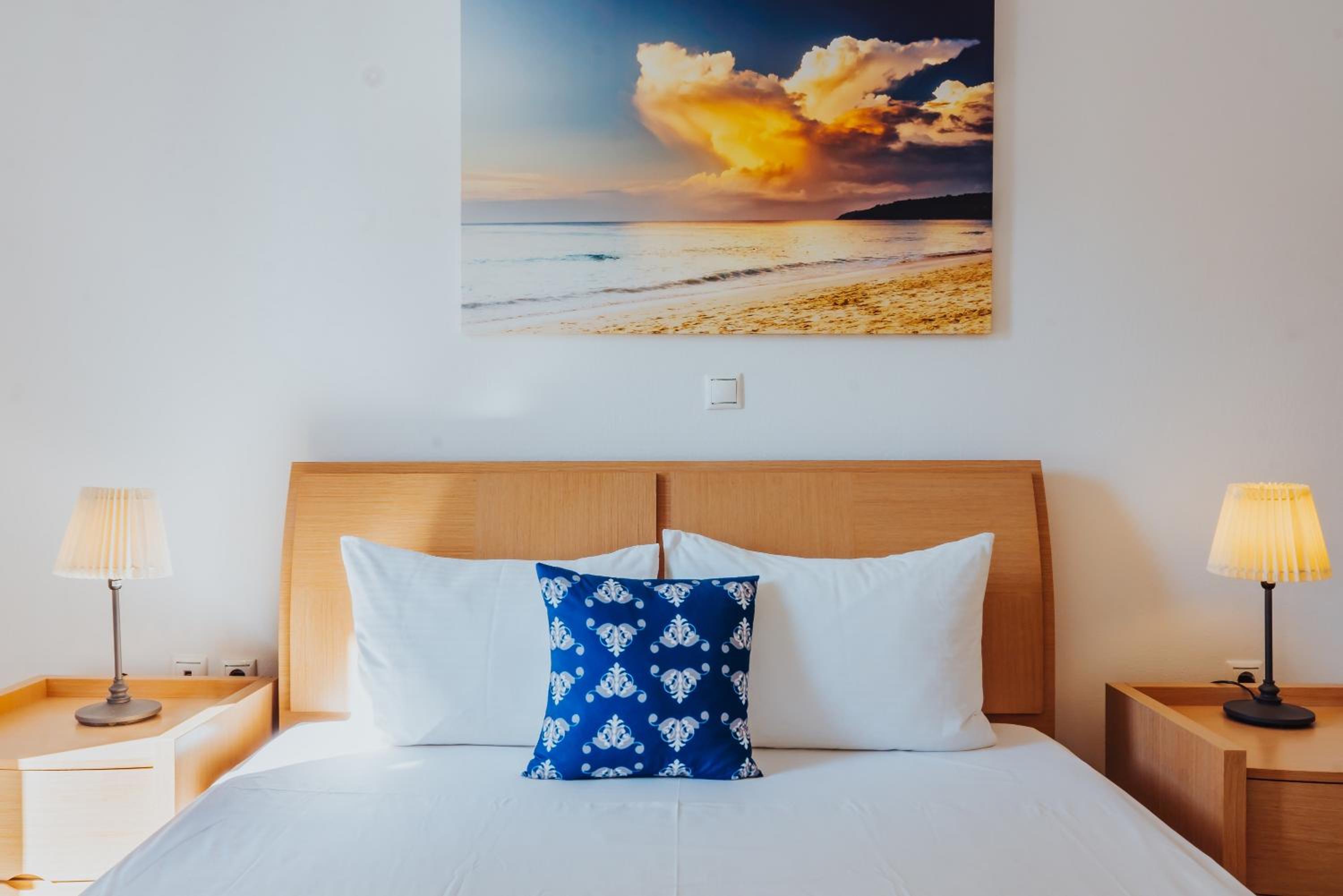 Vithos Seaside Aparthotel