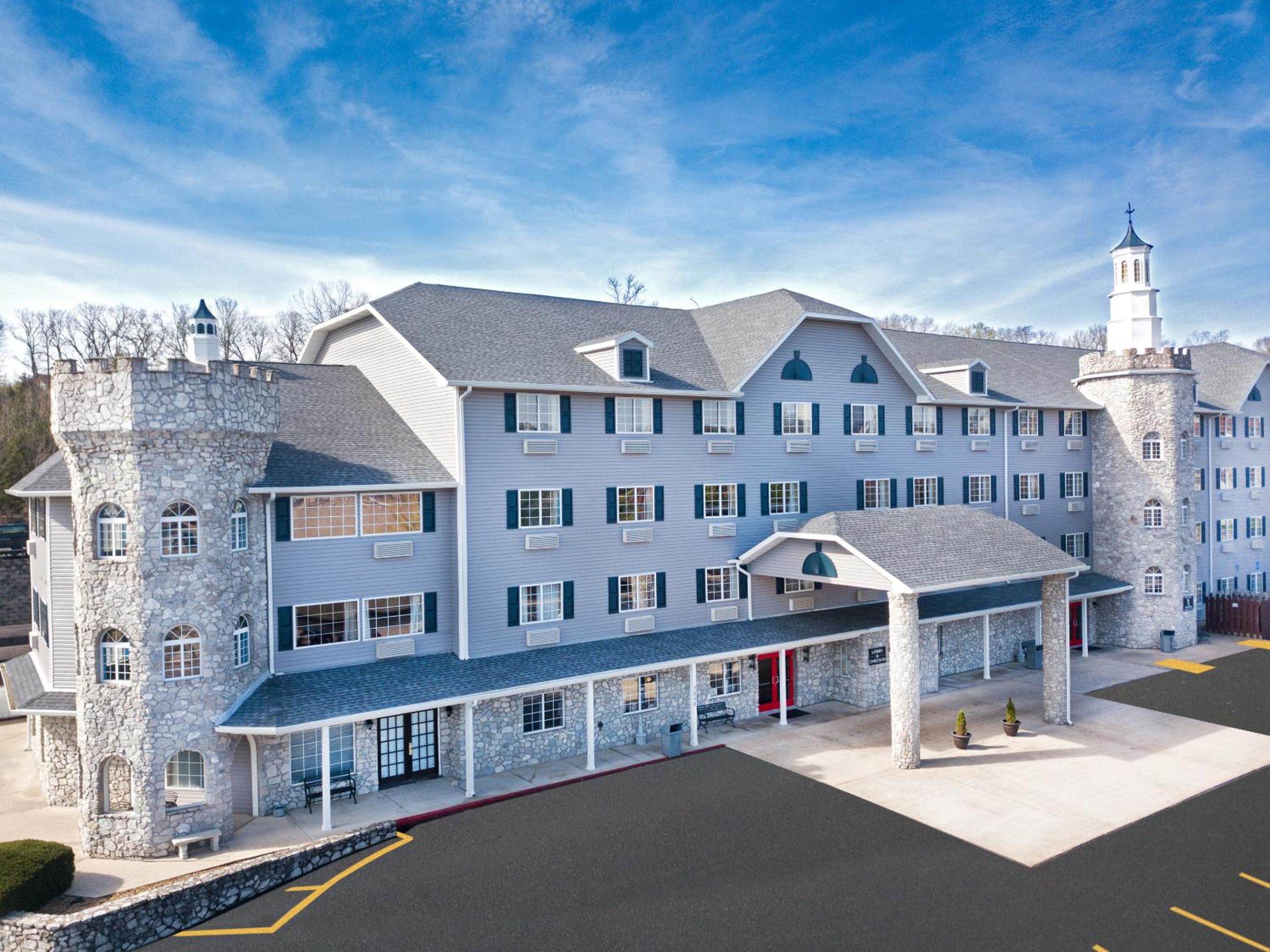 Hotel The Stone Castle Hotel & Conference Center