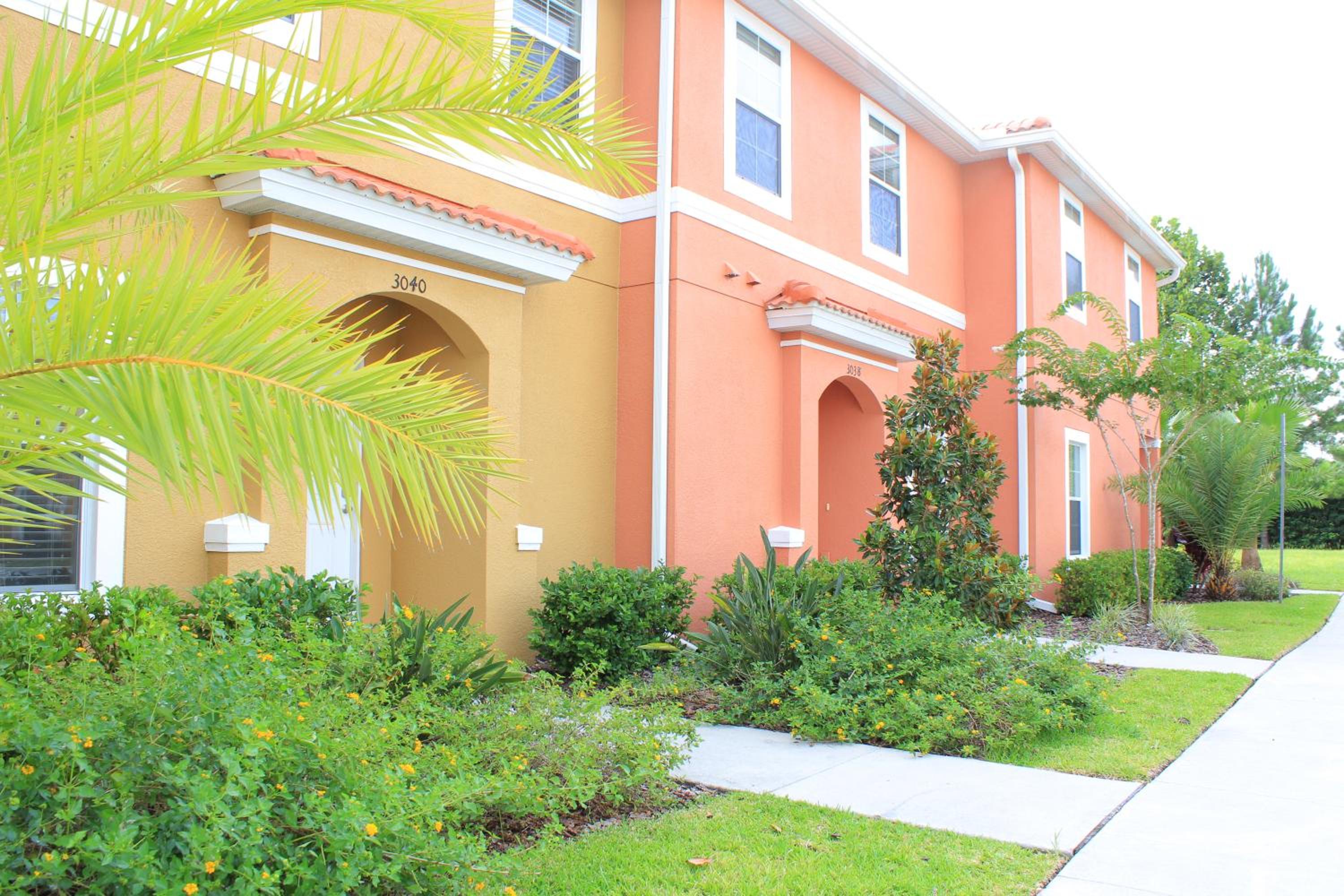 Encantada Resort Vacation Townhomes by IDILIQ