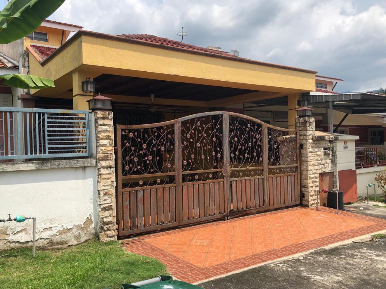 Rosalinda Homestay at Senawang photo 3