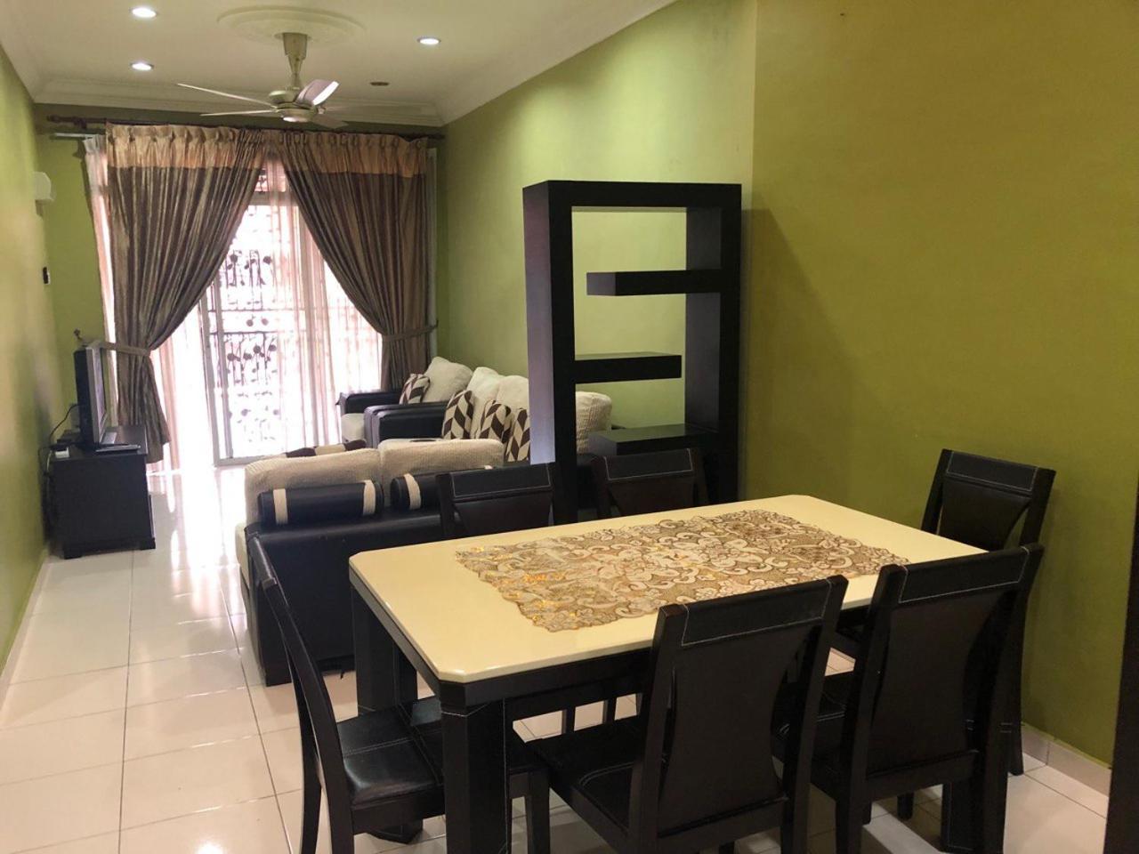 Rosalinda Homestay at Senawang photo 8