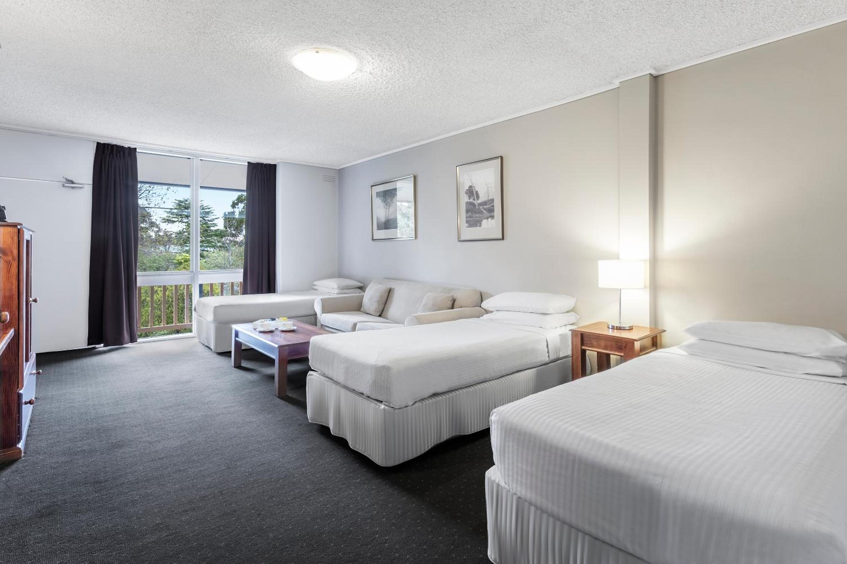 Dorset Gardens Hotel