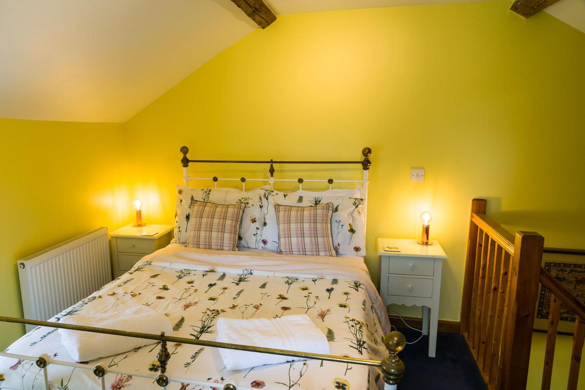The Sunshine Annex at Lower Fields Farm view 5