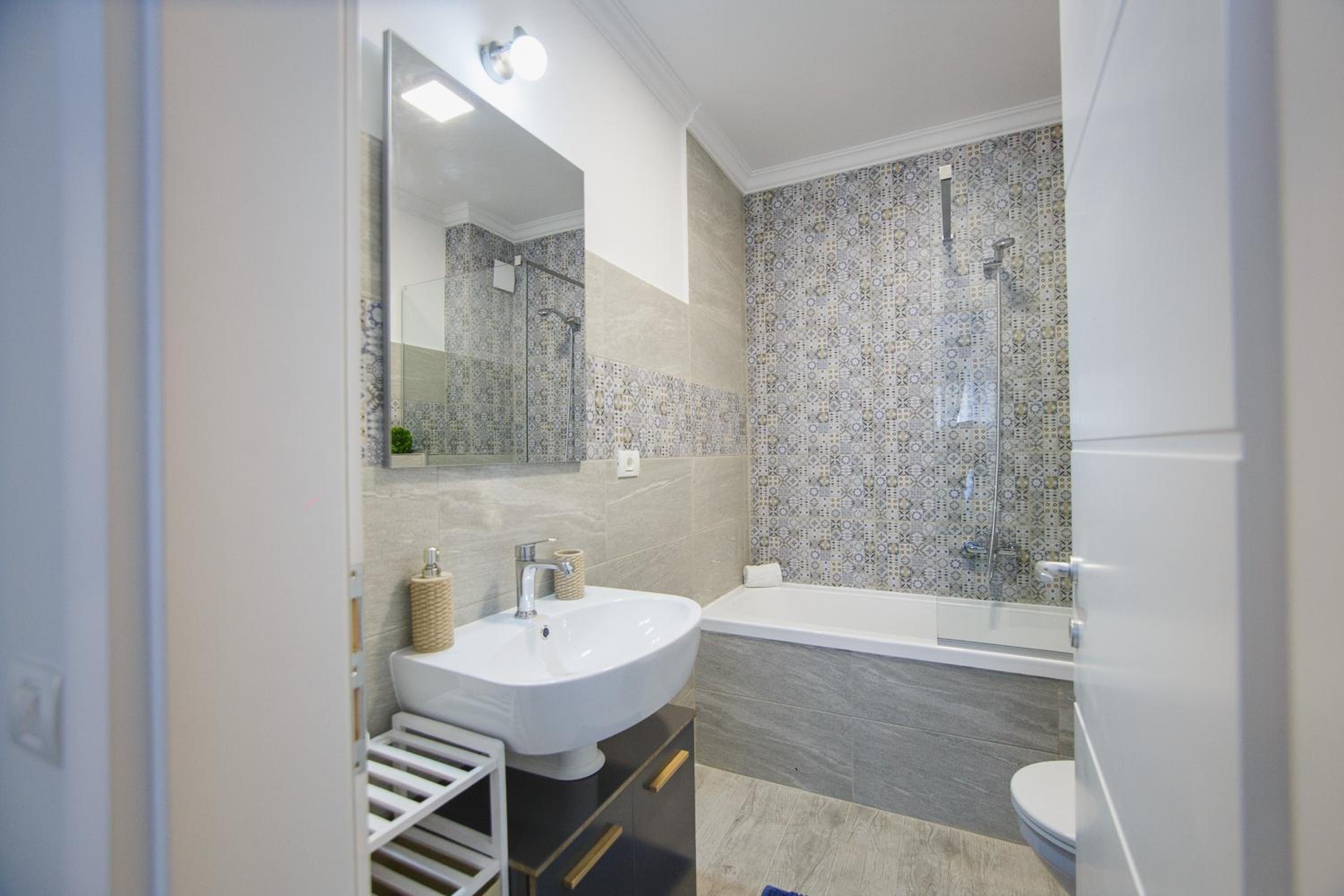 Retreat to a Stylish Home at West Residence view 5