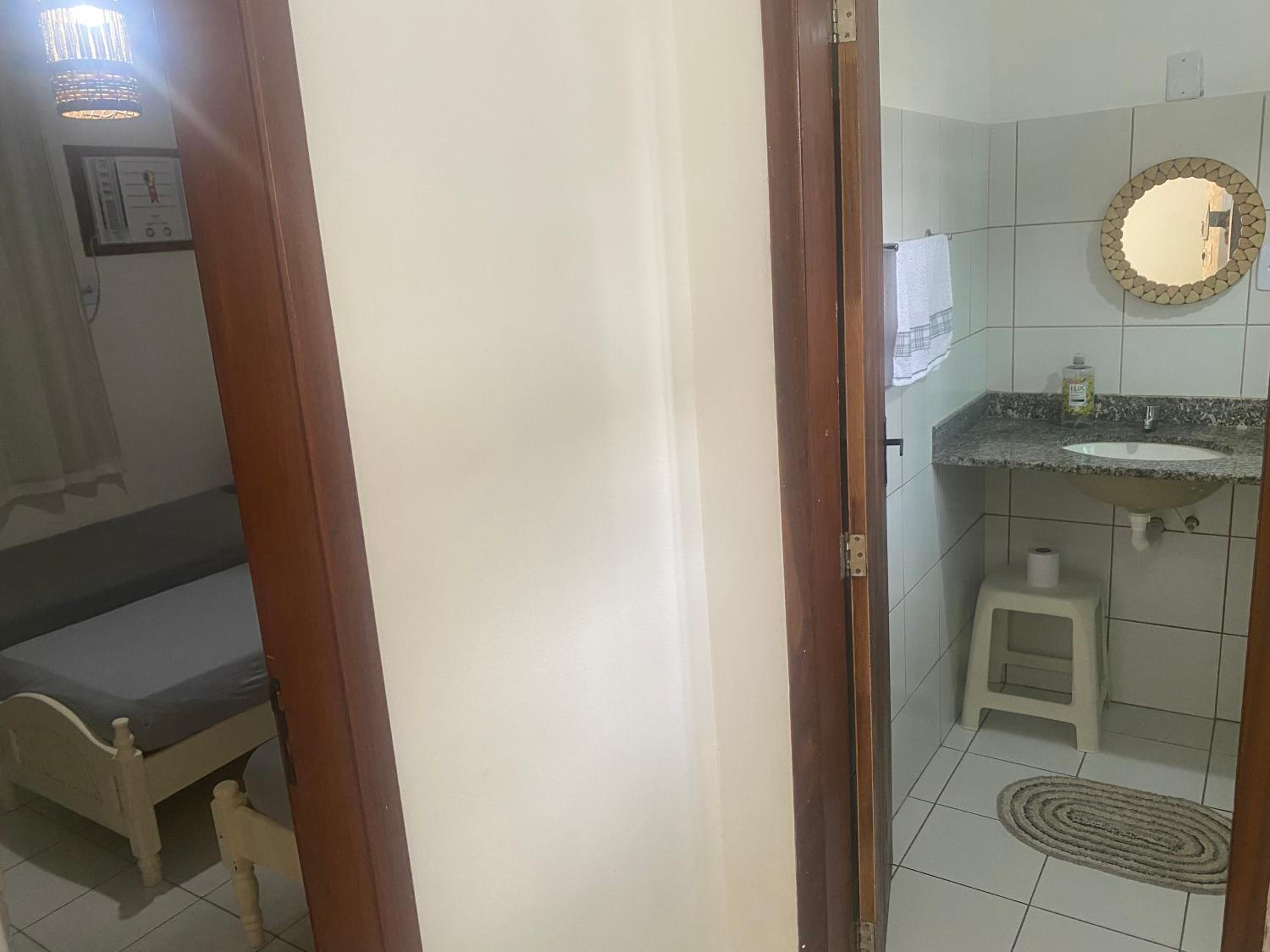 CASA DUPLEX em CONDOMÍNIO à beira do RIO PREGUIÇAS