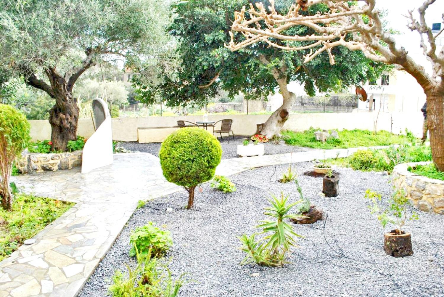 Chouzourakis Studios view 3