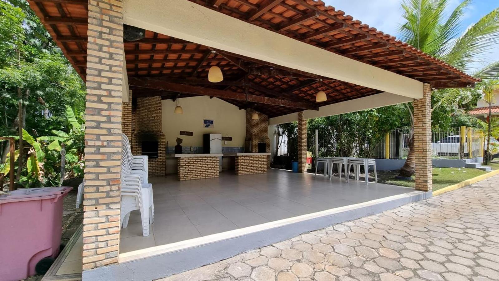 CASA DUPLEX em CONDOMÍNIO à beira do RIO PREGUIÇAS