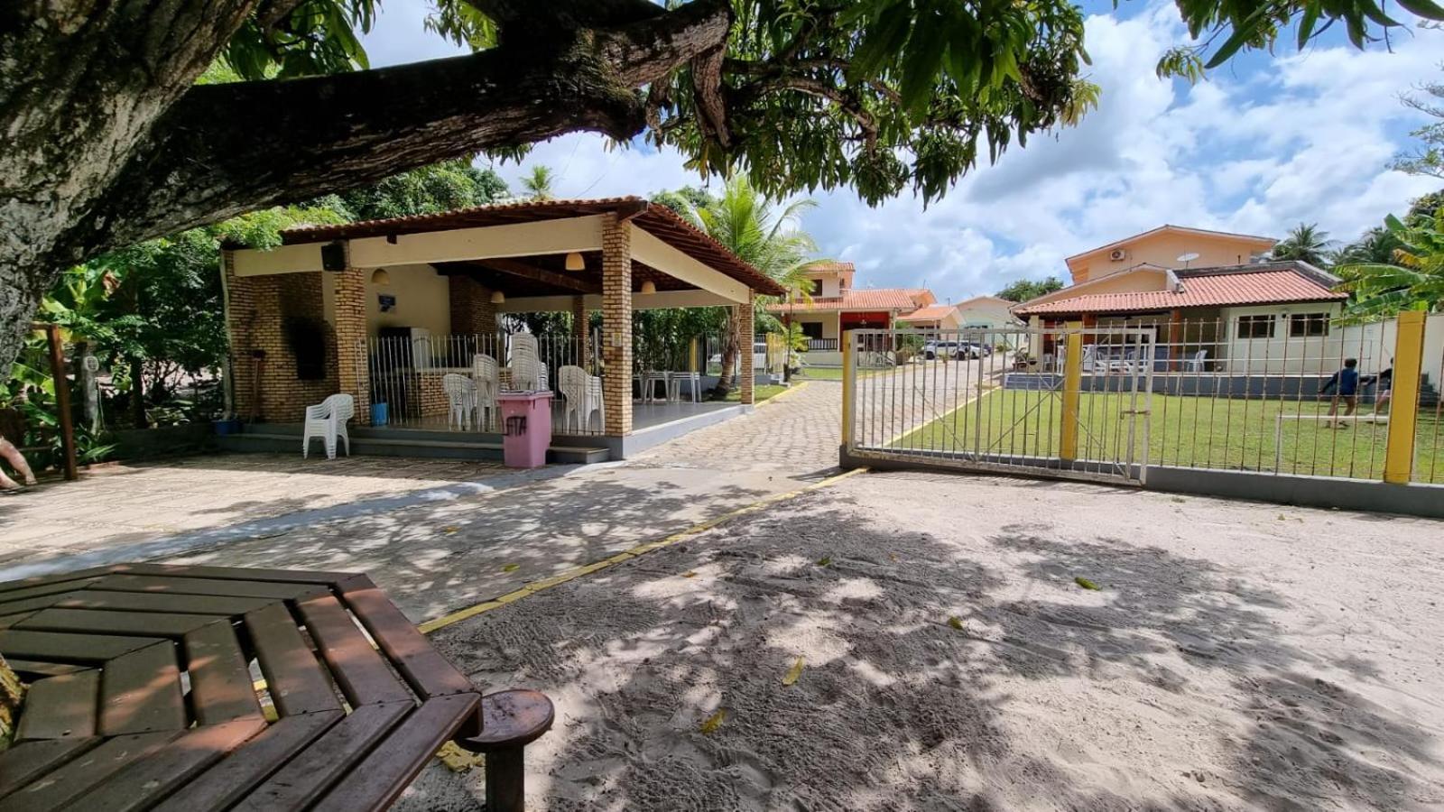 CASA DUPLEX em CONDOMÍNIO à beira do RIO PREGUIÇAS