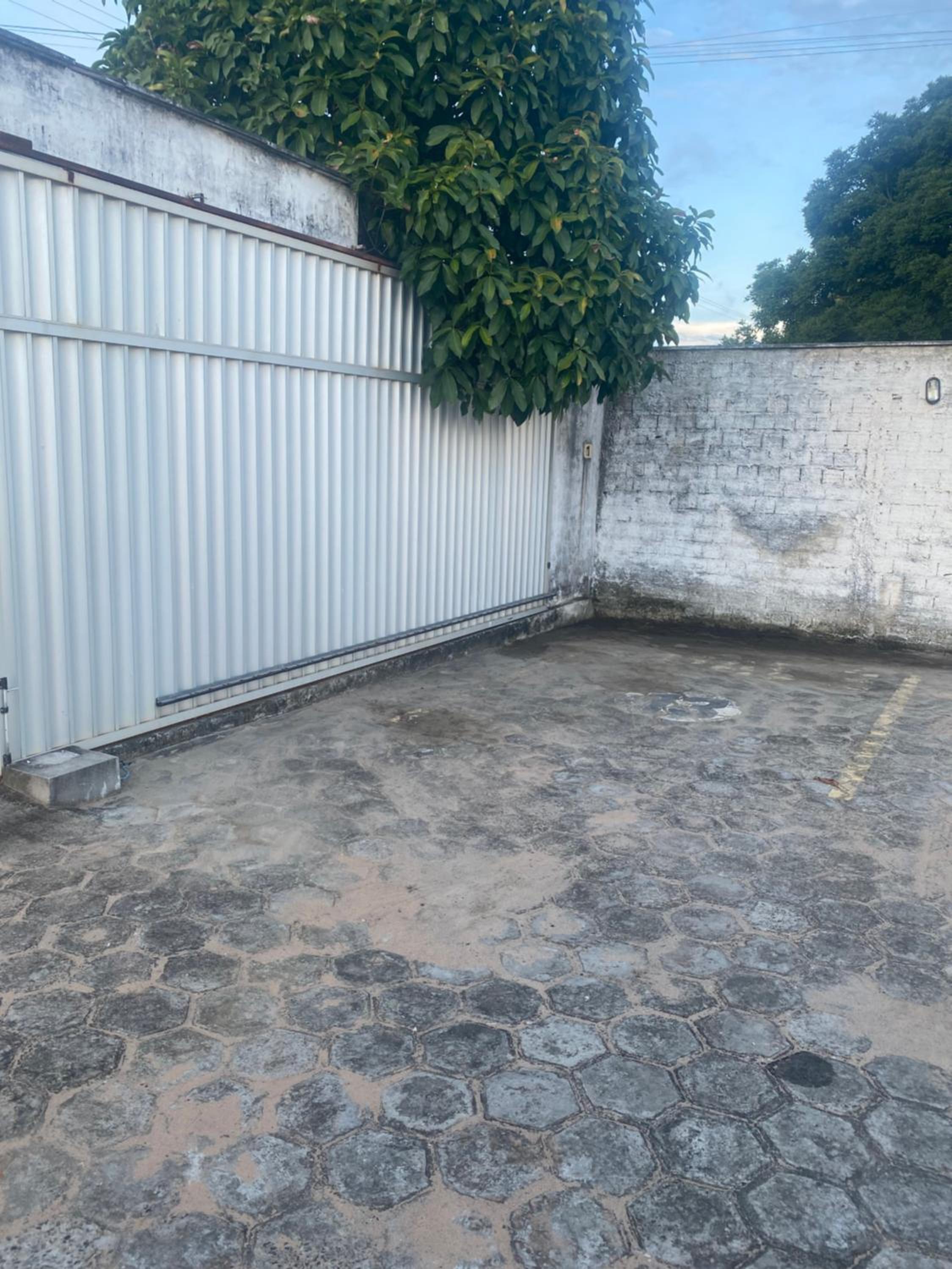 CASA DUPLEX em CONDOMÍNIO à beira do RIO PREGUIÇAS