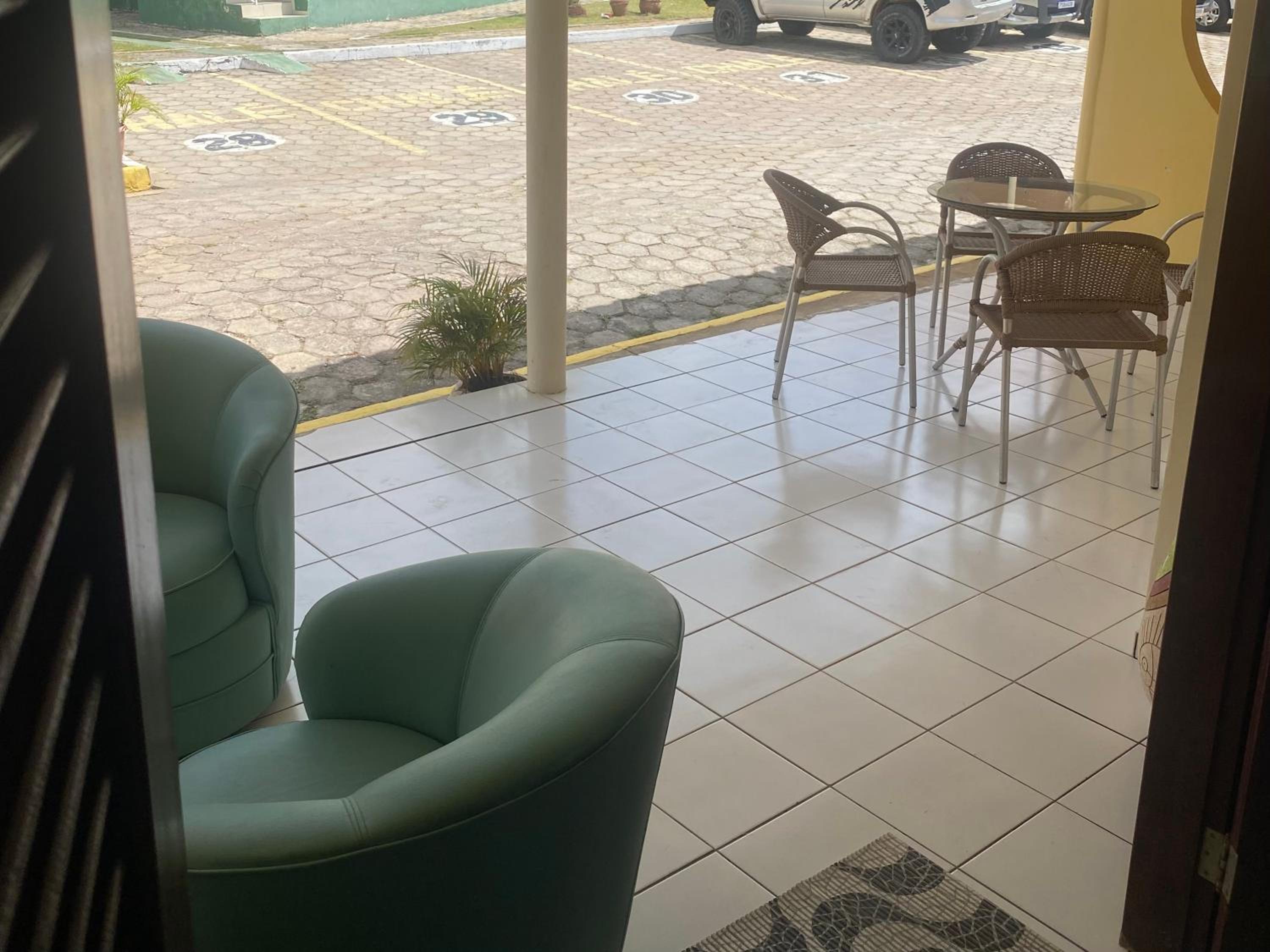 CASA DUPLEX em CONDOMÍNIO à beira do RIO PREGUIÇAS