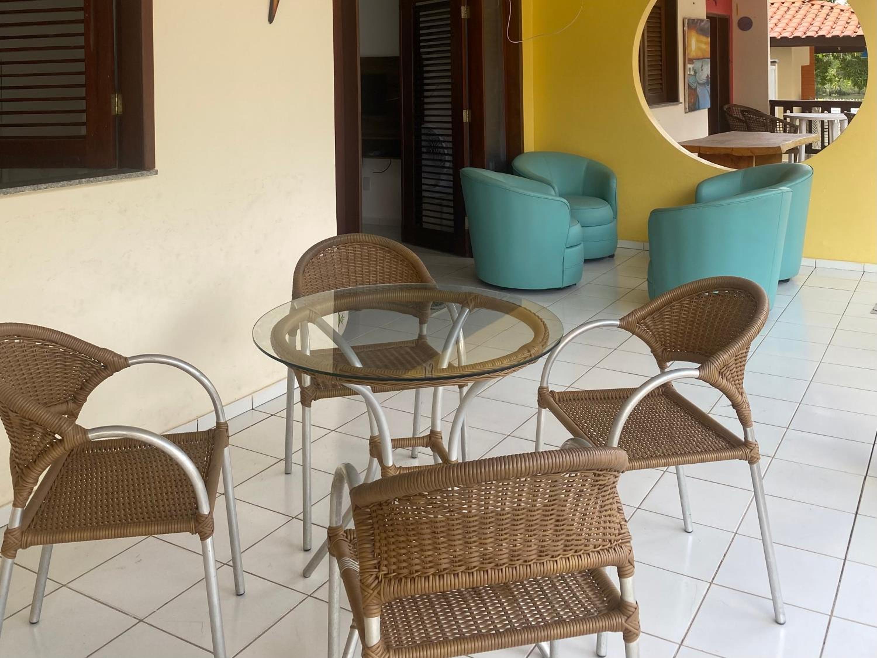 CASA DUPLEX em CONDOMÍNIO à beira do RIO PREGUIÇAS