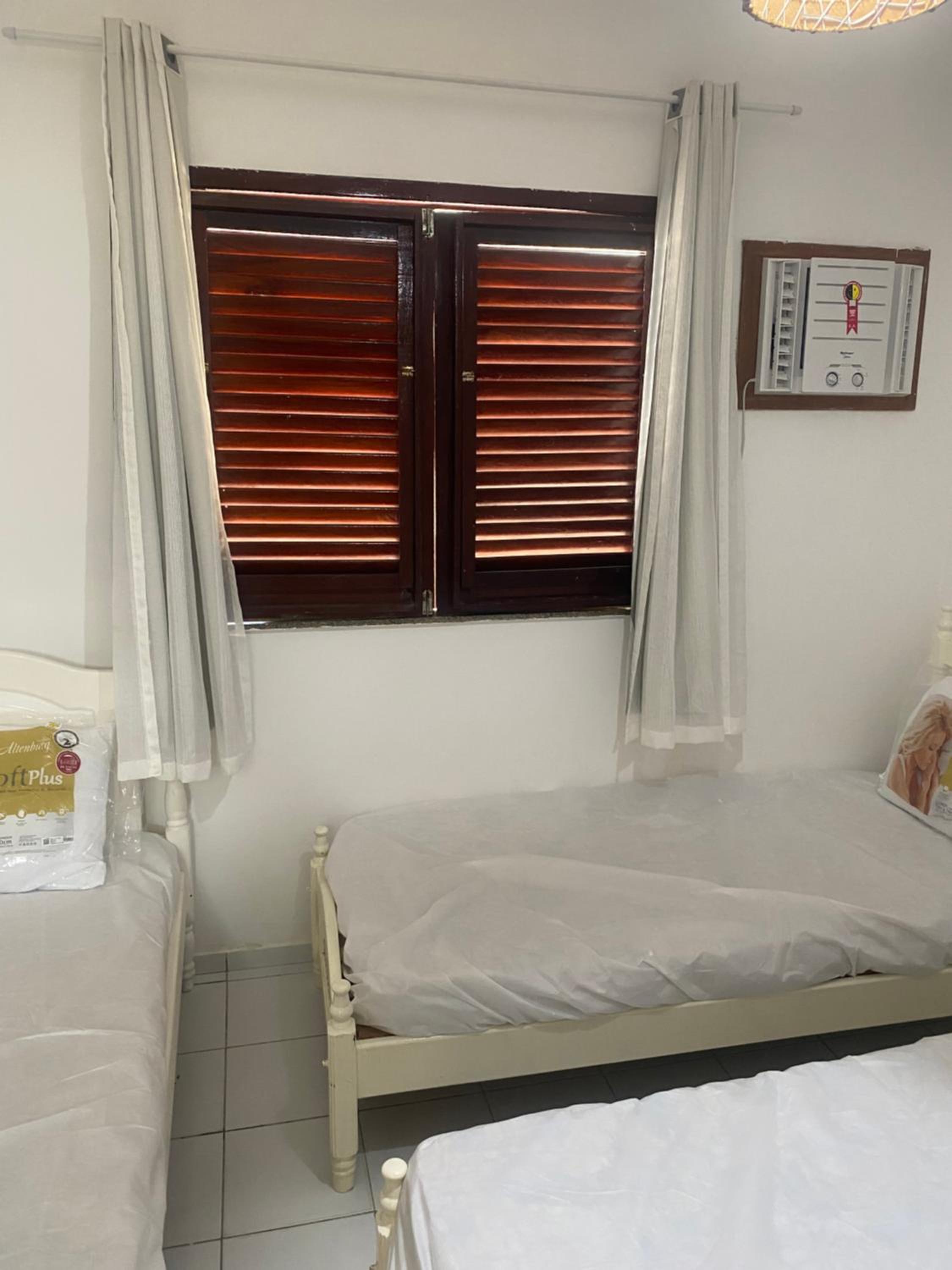 CASA DUPLEX em CONDOMÍNIO à beira do RIO PREGUIÇAS