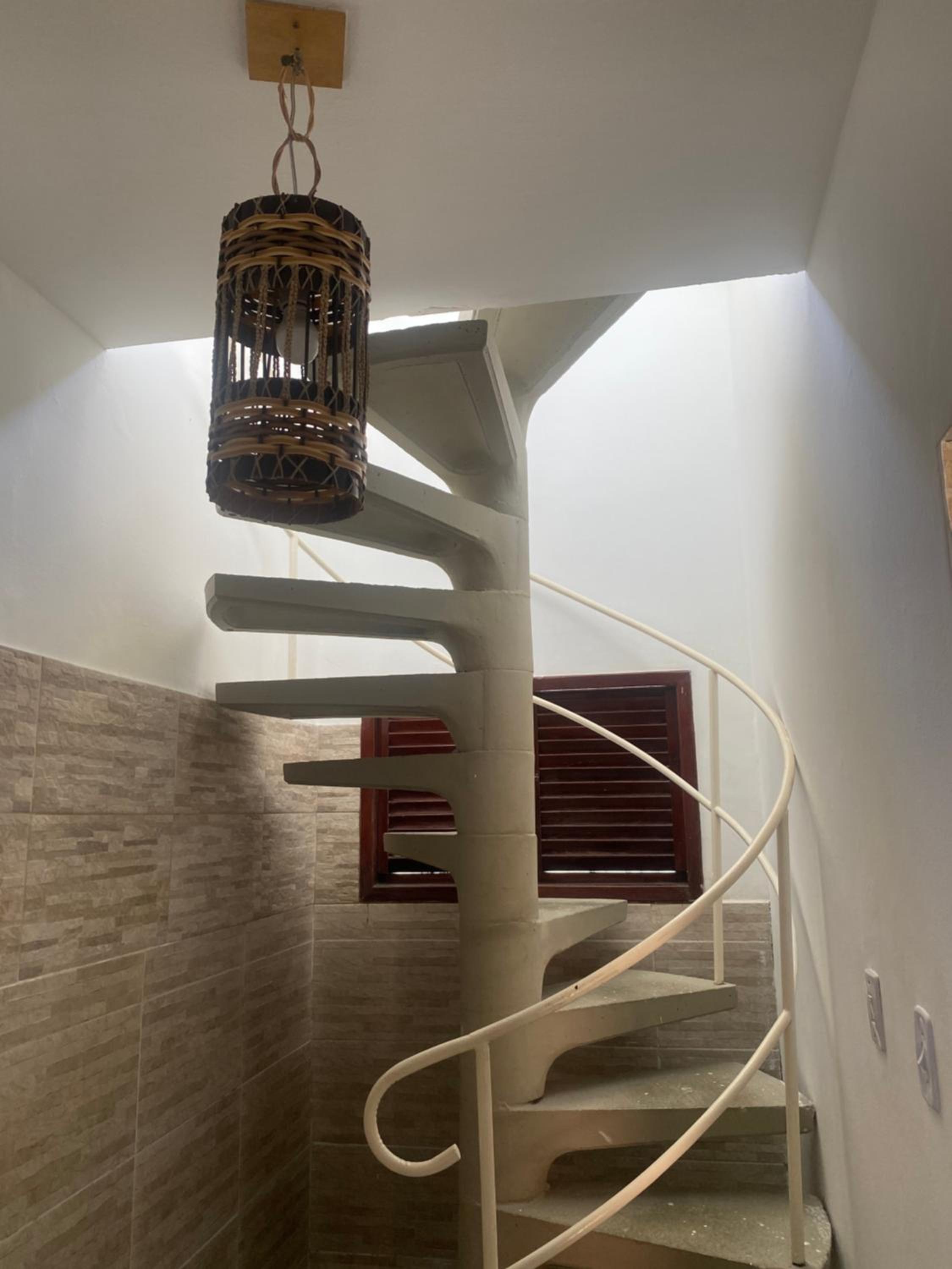CASA DUPLEX em CONDOMÍNIO à beira do RIO PREGUIÇAS