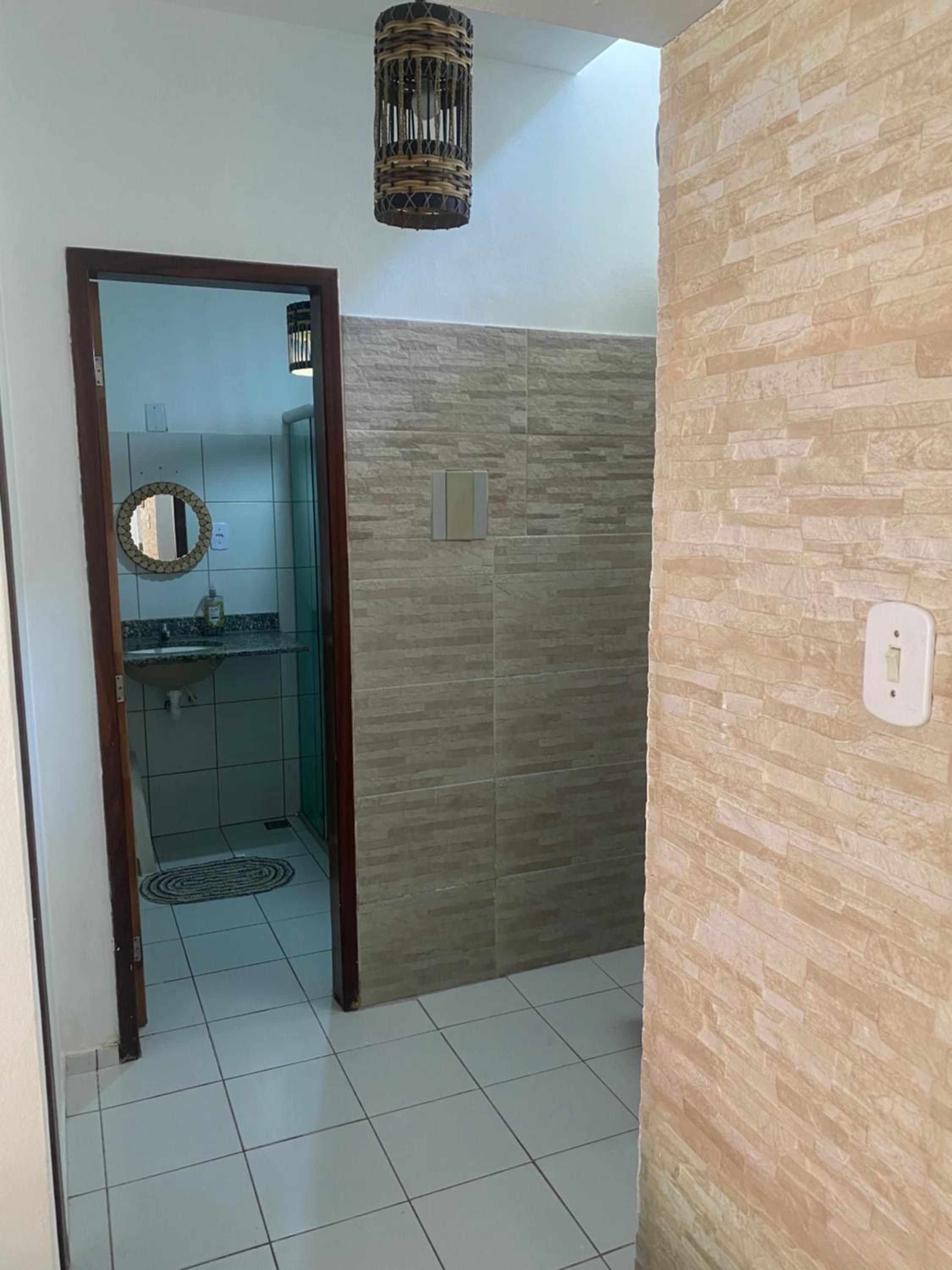 CASA DUPLEX em CONDOMÍNIO à beira do RIO PREGUIÇAS
