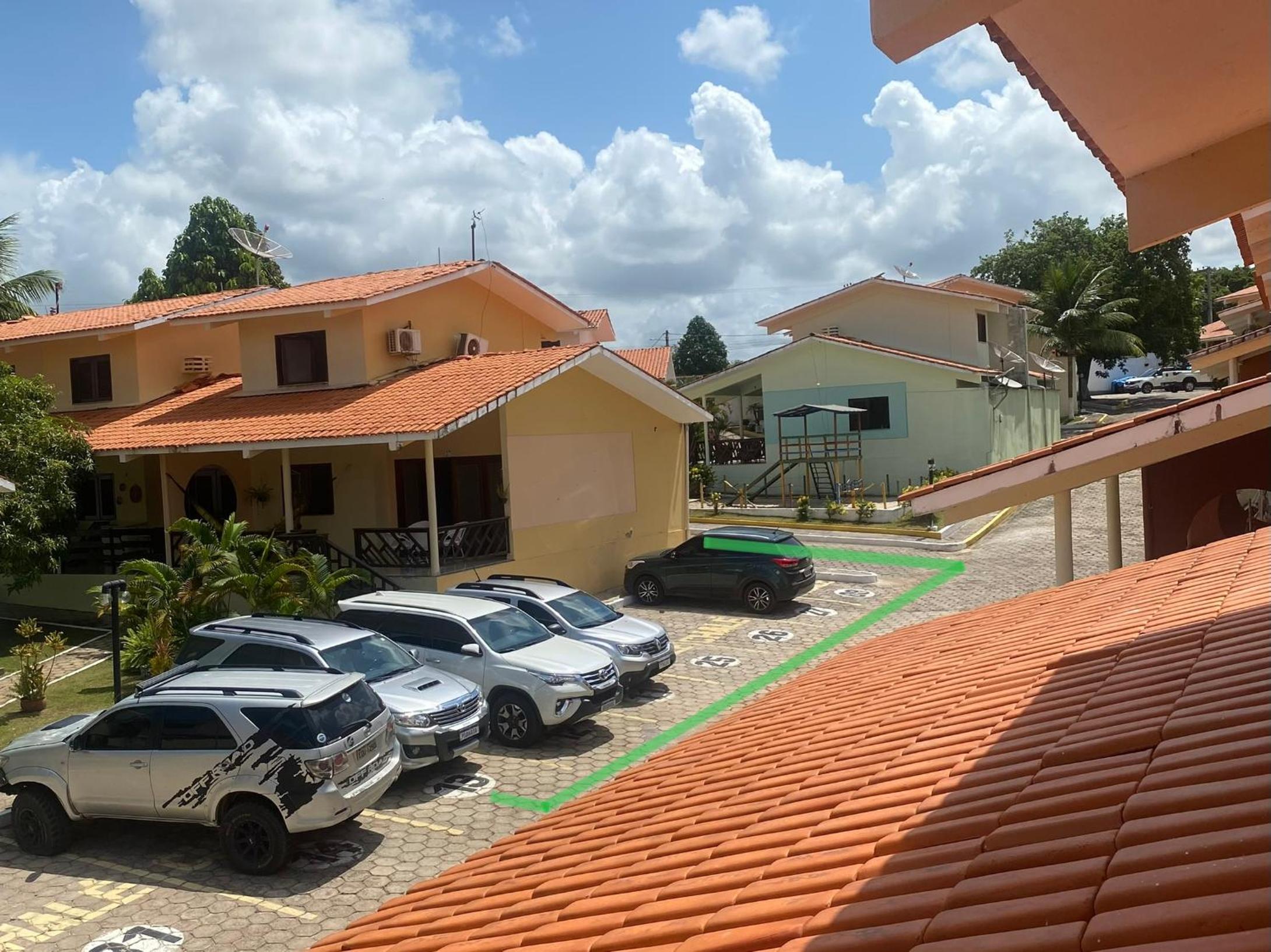 CASA DUPLEX em CONDOMÍNIO à beira do RIO PREGUIÇAS