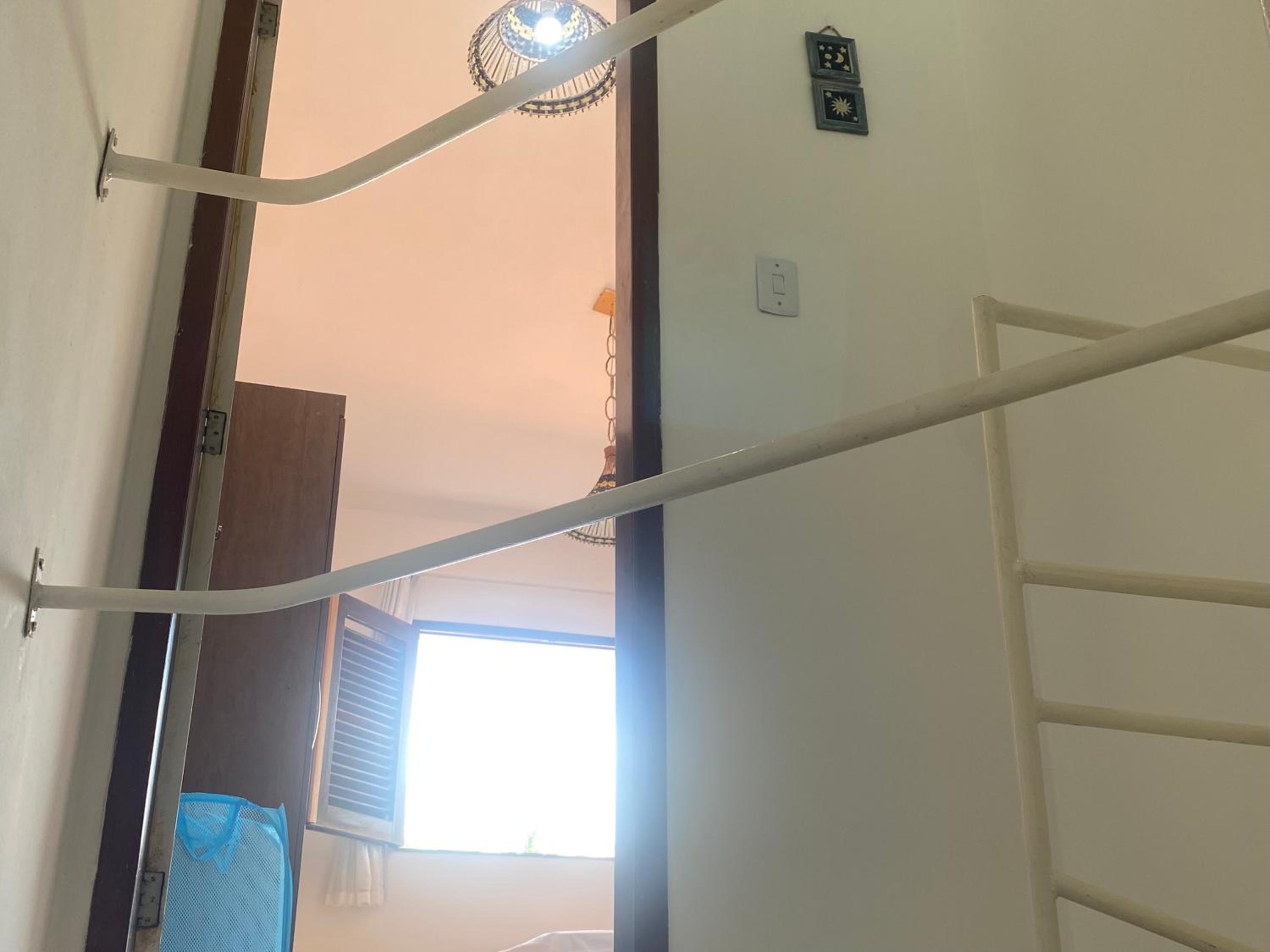 CASA DUPLEX em CONDOMÍNIO à beira do RIO PREGUIÇAS