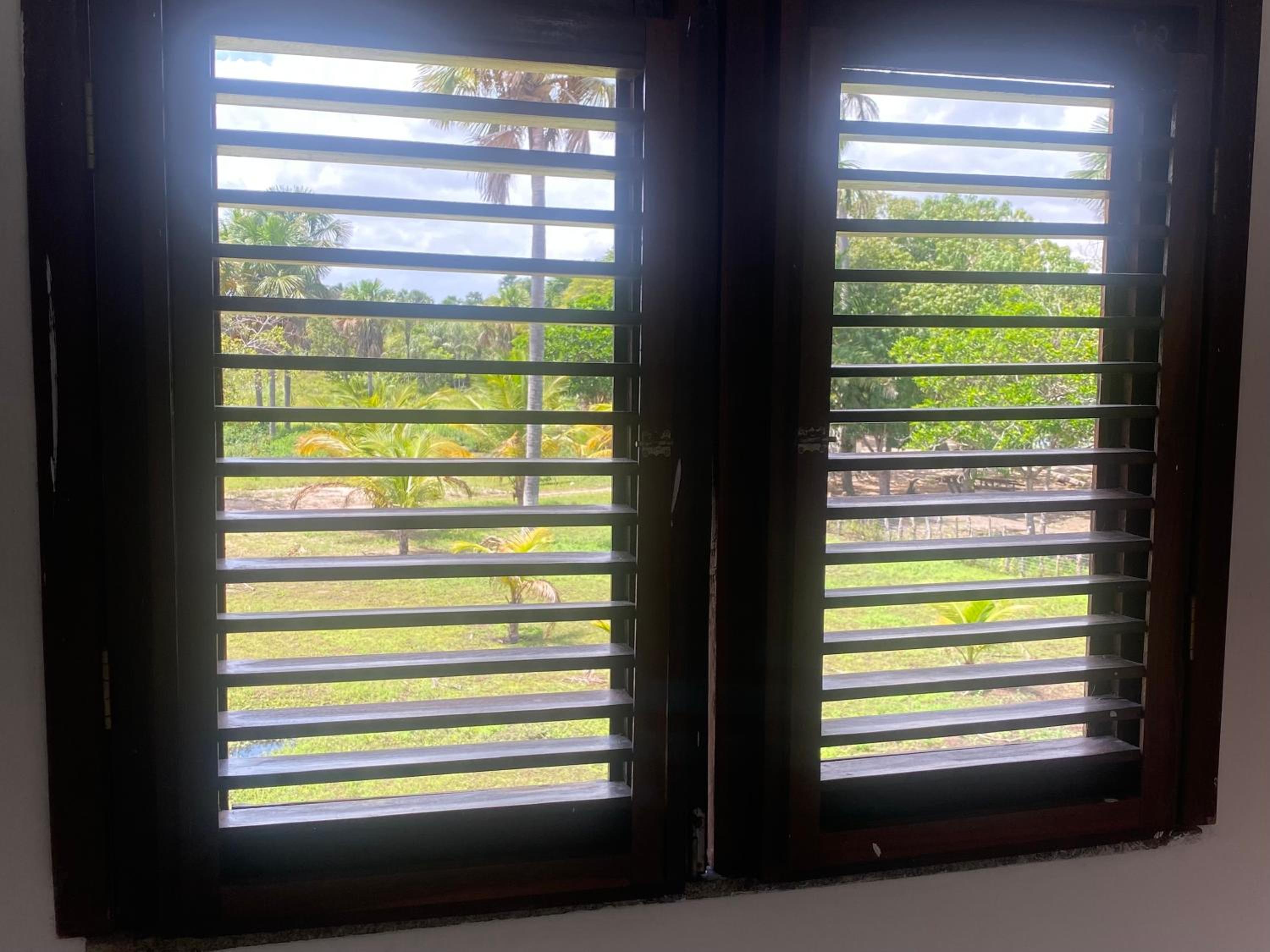 CASA DUPLEX em CONDOMÍNIO à beira do RIO PREGUIÇAS